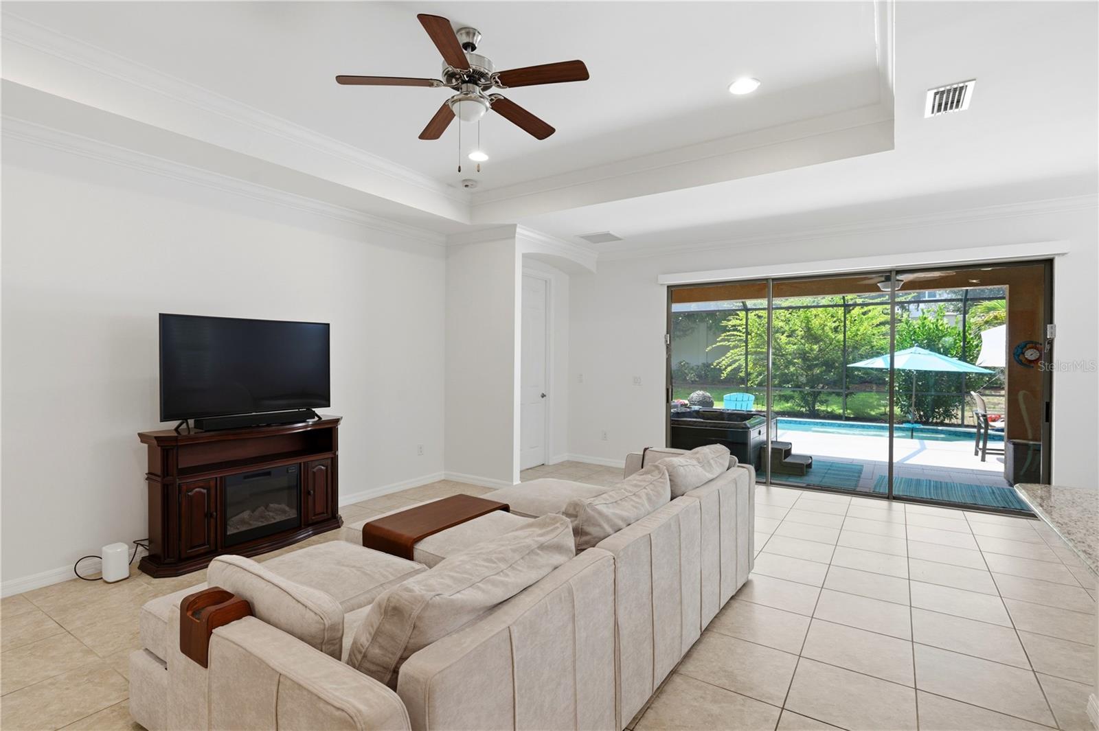 TOSCANA ISLES UN 1 - Residential