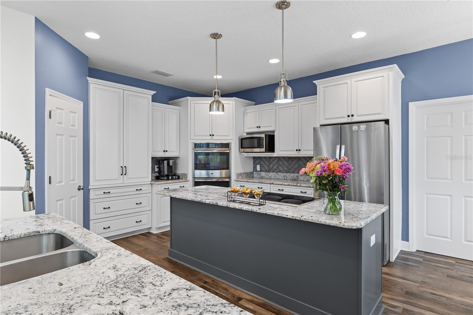DEER ISLAND ESTATES - Residential