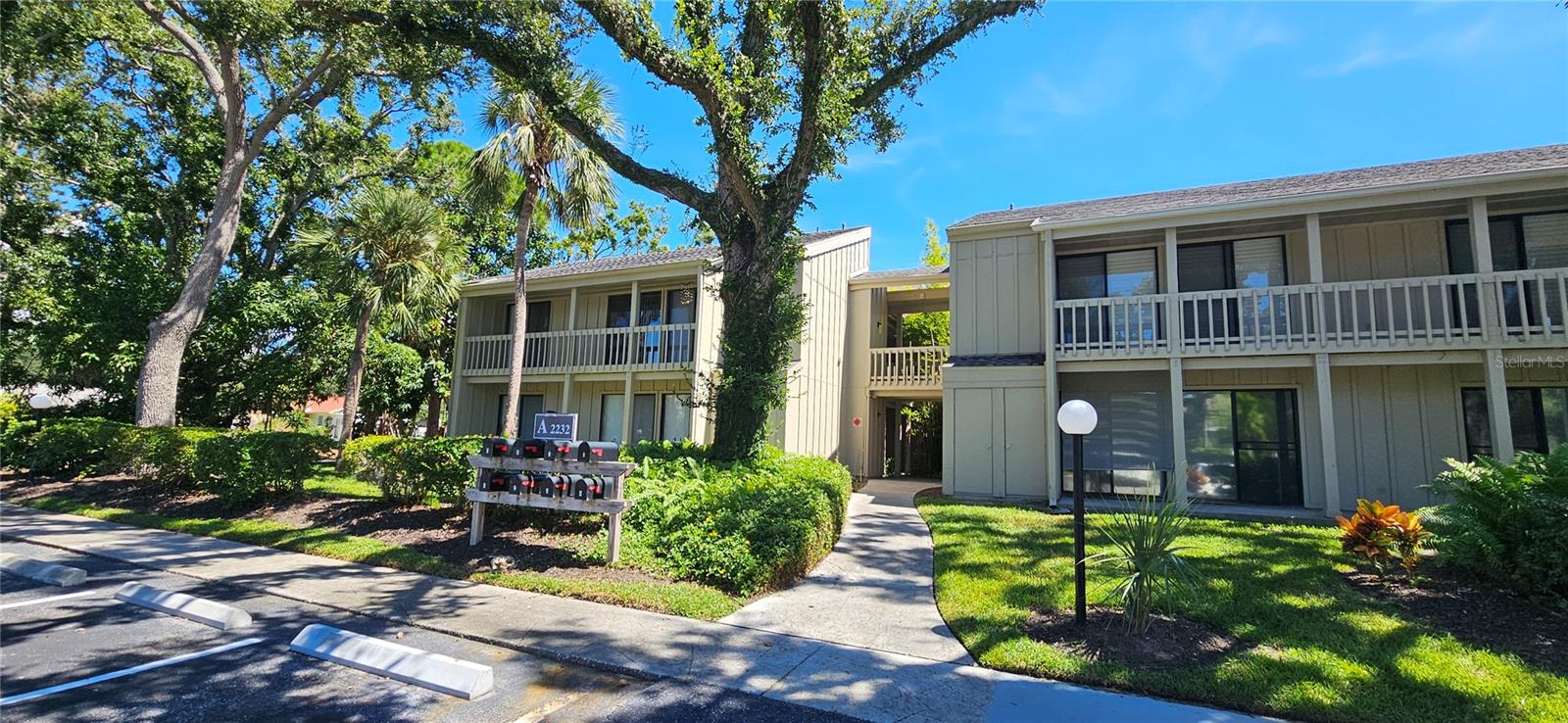 Welcome to this beautifully maintained end-unit condominium ideally situated in one of Sarasota’s most sought-after neighborhoods. Just minutes to vibrant downtown Sarasota’s arts district, offering fine dining, boutique shopping, theaters, and cultural venues.
Close to the scenic Bayfront Park and Marina Jack, perfect for waterfront dining, walking trails, and watching sunsets over Sarasota Bay.
Easy access to Sarasota Memorial Hospital, world-class beaches (including Siesta Key and Lido Beach), and premier golf courses.
This spacious 2-bedroom, 2-bath split-plan layout offers privacy and comfort, ideal for both seasonal or year-round living. As an end unit, this home features extra privacy and natural light, enhanced by soaring vaulted Pecky Cypress ceilings and large transom windows that fill the open-concept living area with abundant light, while adding warmth and architectural character. The open floor plan includes a spacious kitchen, perfect for entertaining, and flows into the main living and dining areas. 
Enjoy a bonus loft perfect for a home office, guest space, or creative studio, and relax on two private, screened-in lanais—ideal for morning coffee or evening cocktails. Additional features include updated bathrooms, in-unit laundry, and plenty of storage throughout. 
Whether you're looking for a primary residence, seasonal retreat, or an income-producing property (with 6-month rental capability), this home offers the best of Sarasota living in an unbeatable location.