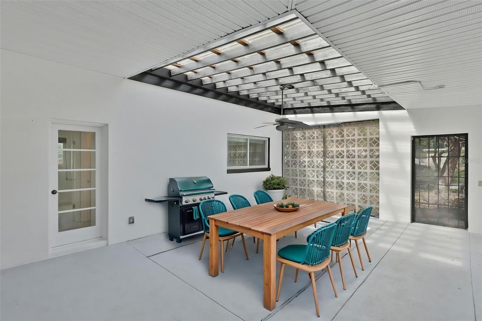 TEMPLE TERRACE RIVERSIDE SUBDI - Residential