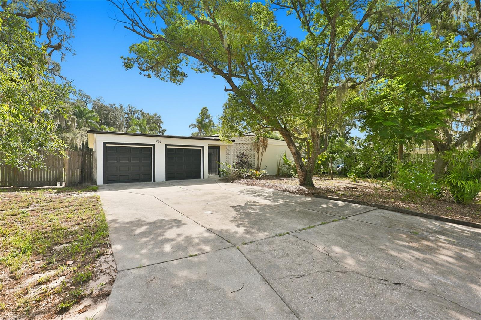 TEMPLE TERRACE RIVERSIDE SUBDI - Residential