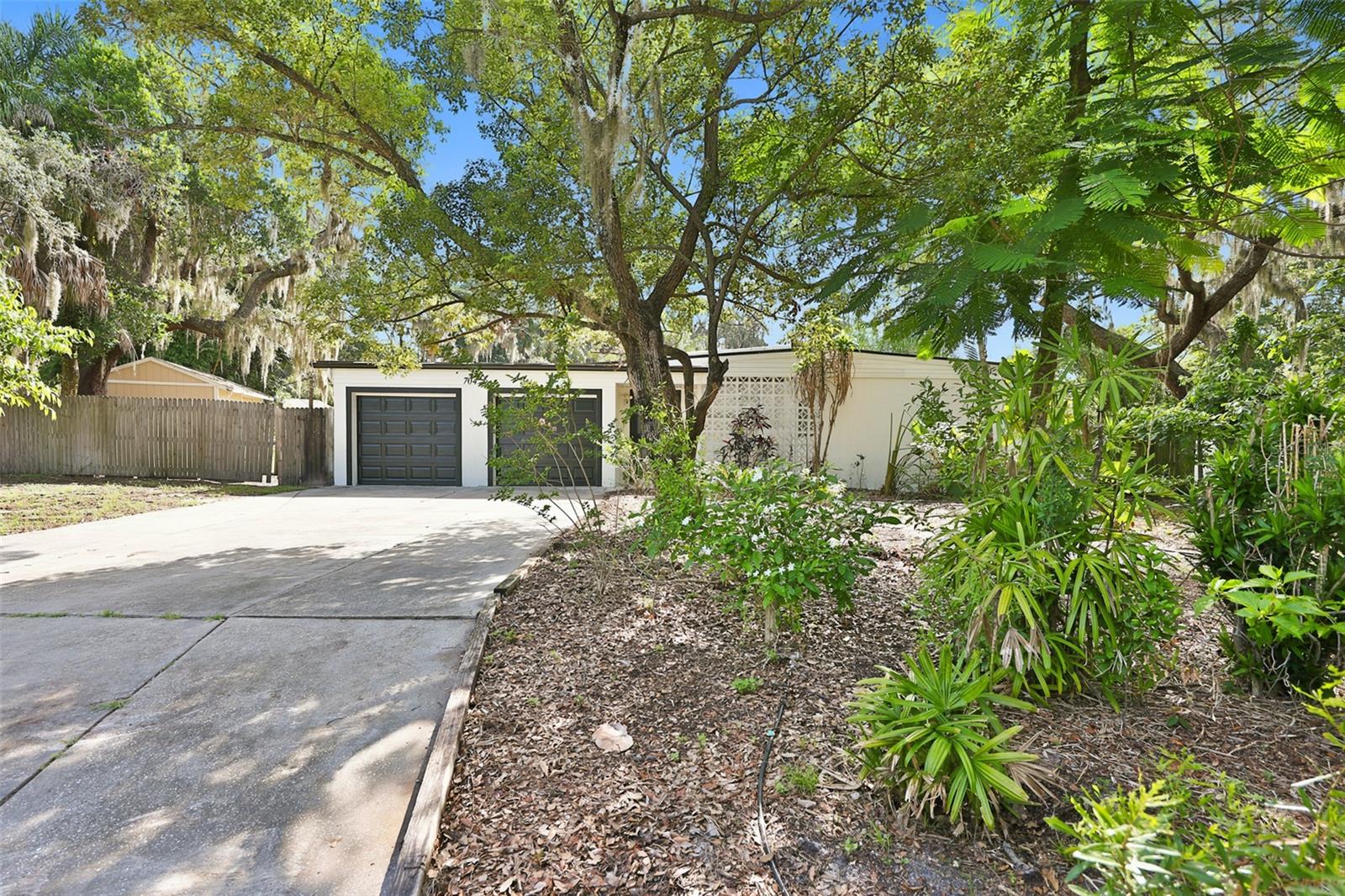 TEMPLE TERRACE RIVERSIDE SUBDI - Residential