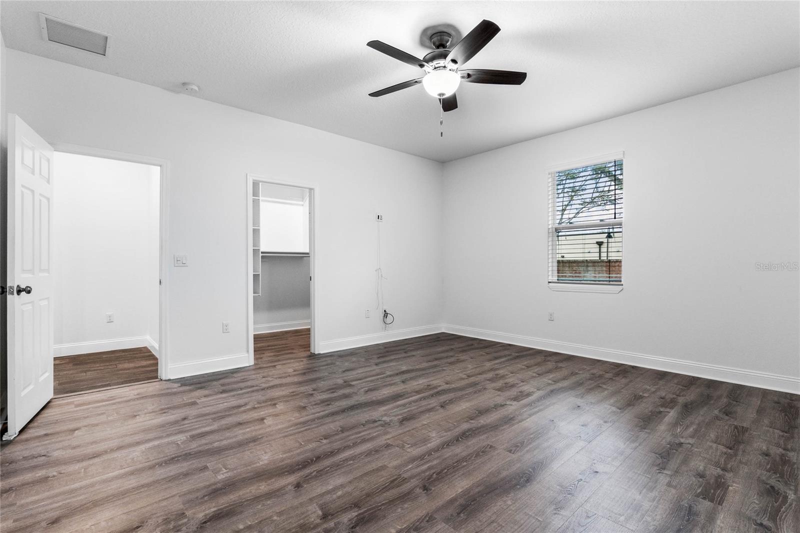 MIRROR LAKE MANOR - Residential Lease