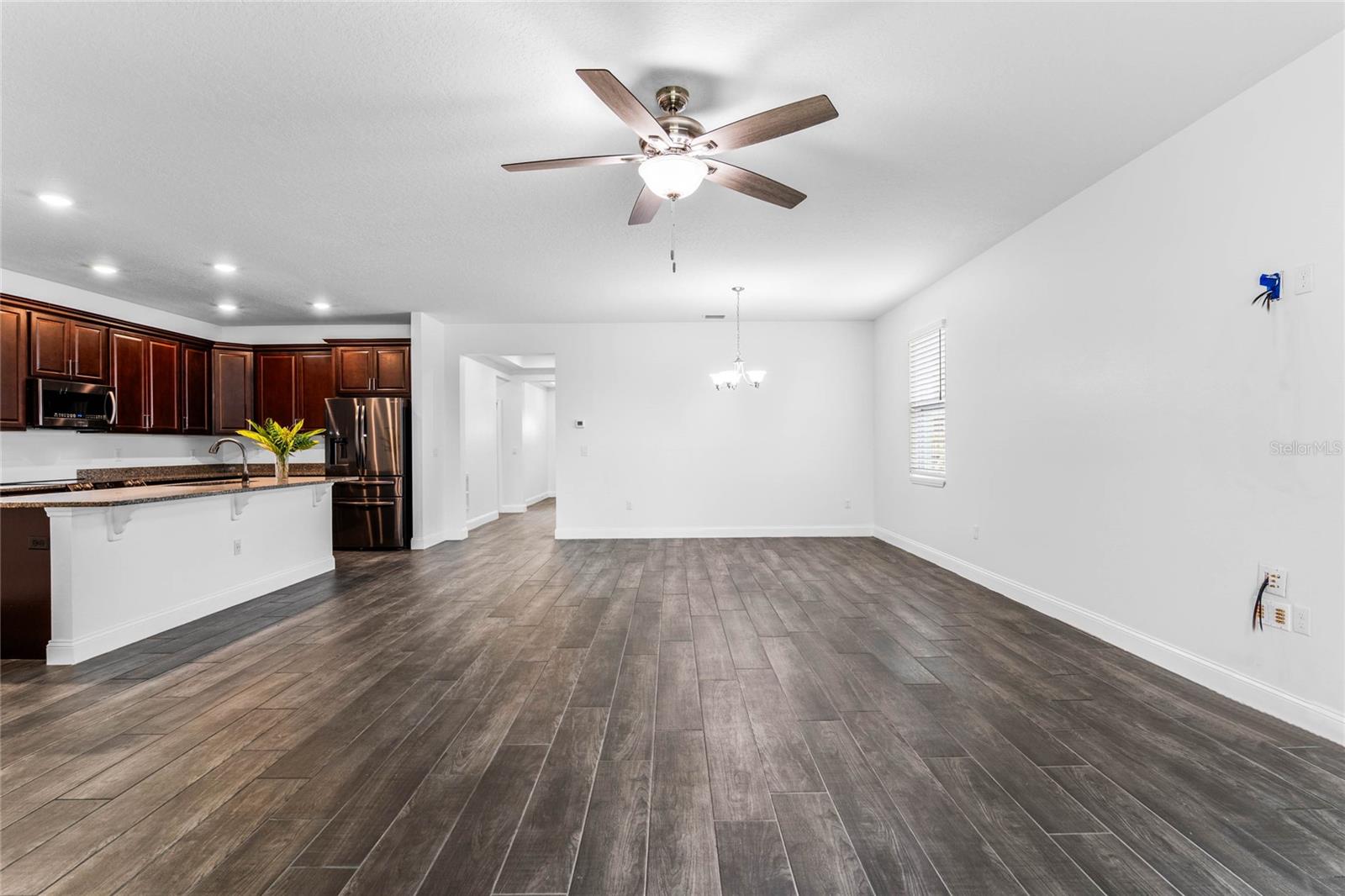 MIRROR LAKE MANOR - Residential Lease