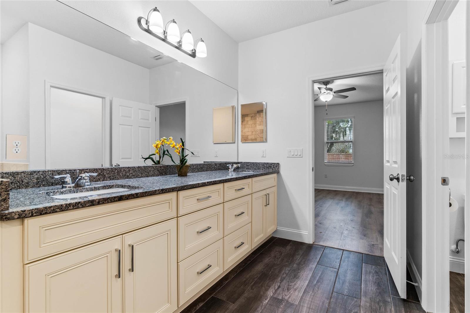 MIRROR LAKE MANOR - Residential Lease
