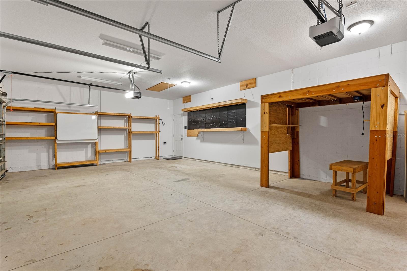 MIRROR LAKE MANOR - Residential Lease