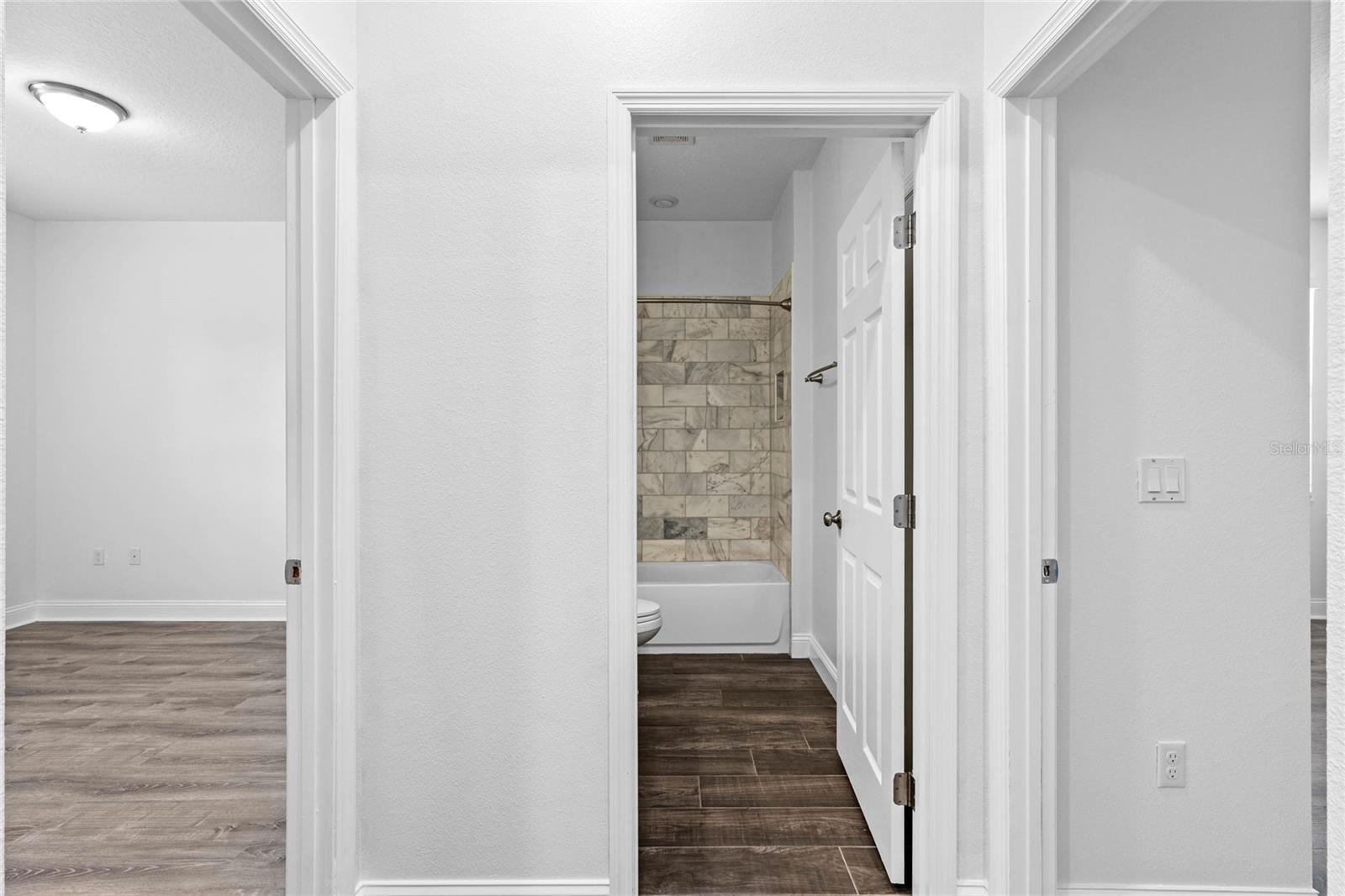MIRROR LAKE MANOR - Residential Lease