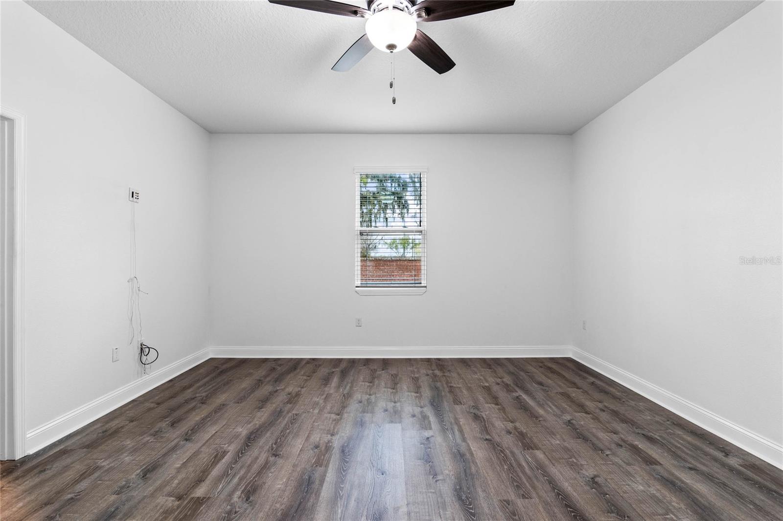 MIRROR LAKE MANOR - Residential Lease