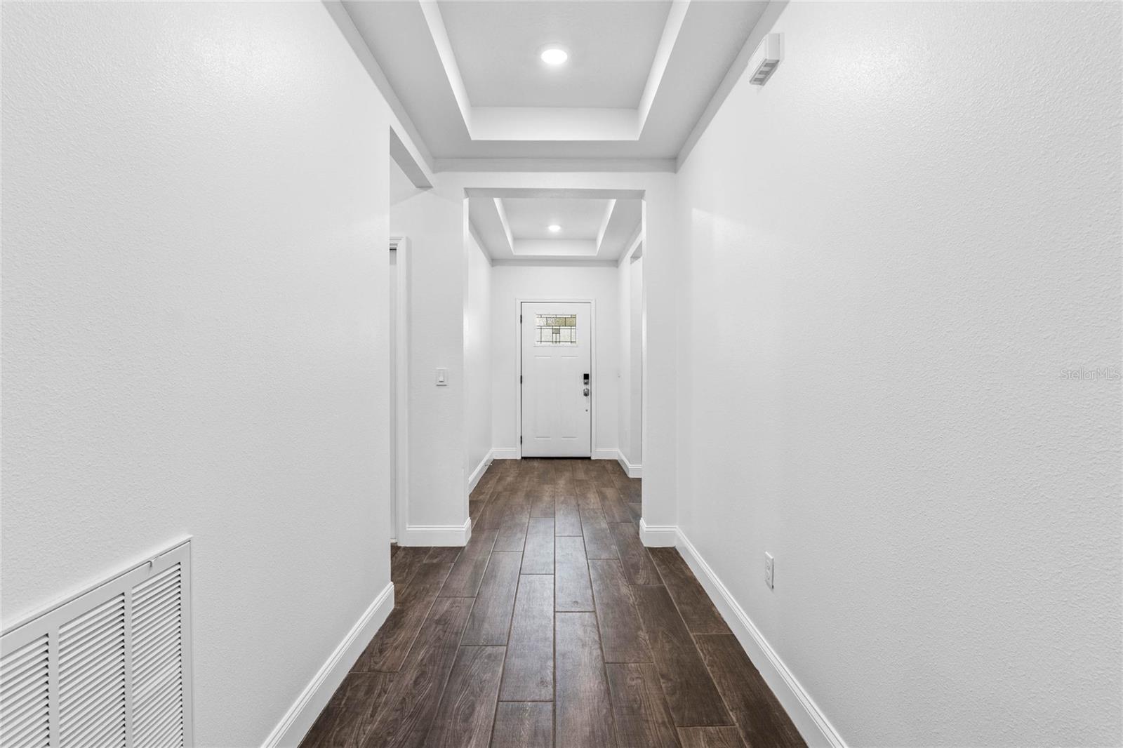 MIRROR LAKE MANOR - Residential Lease