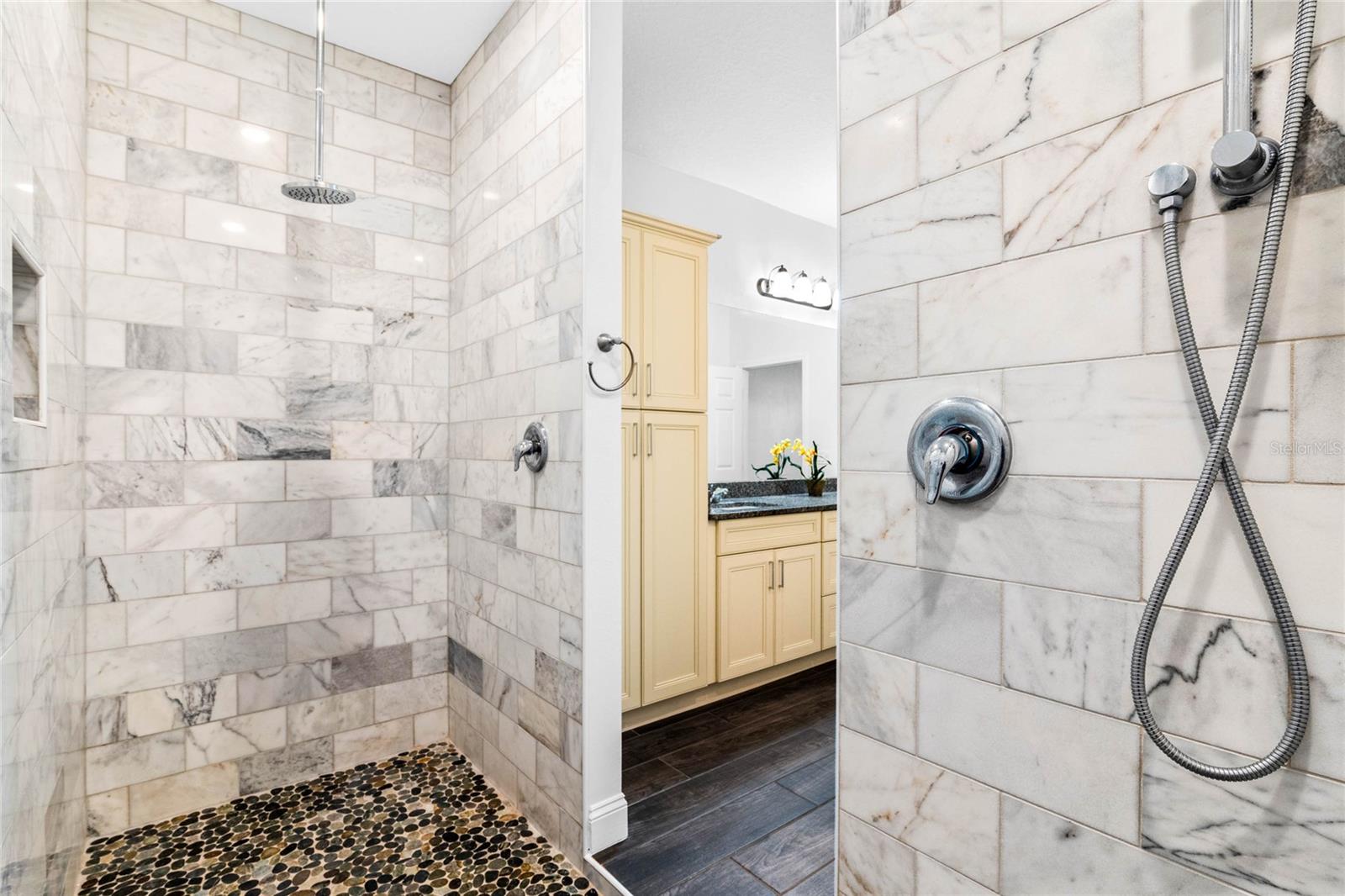 MIRROR LAKE MANOR - Residential Lease