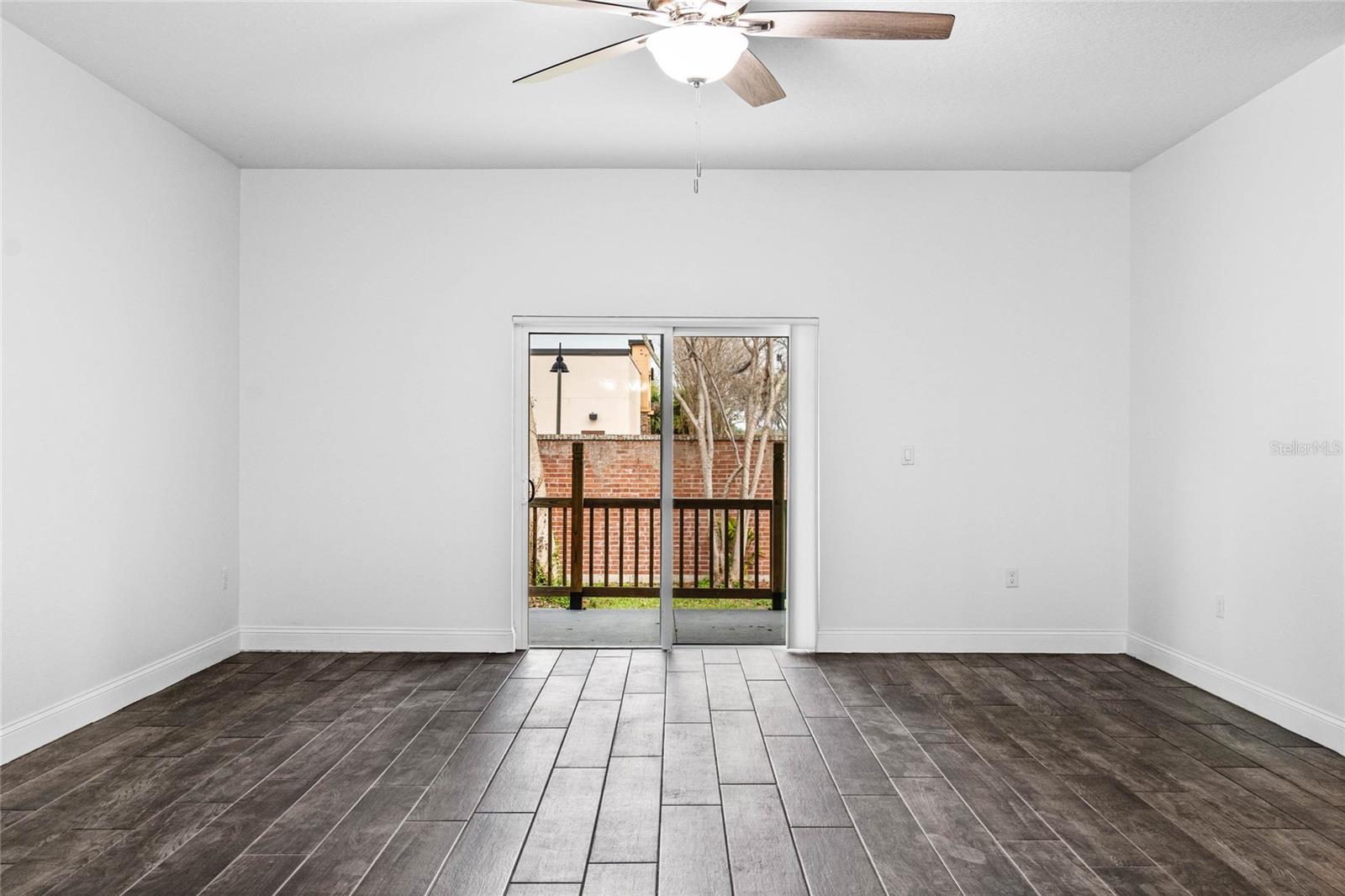 MIRROR LAKE MANOR - Residential Lease