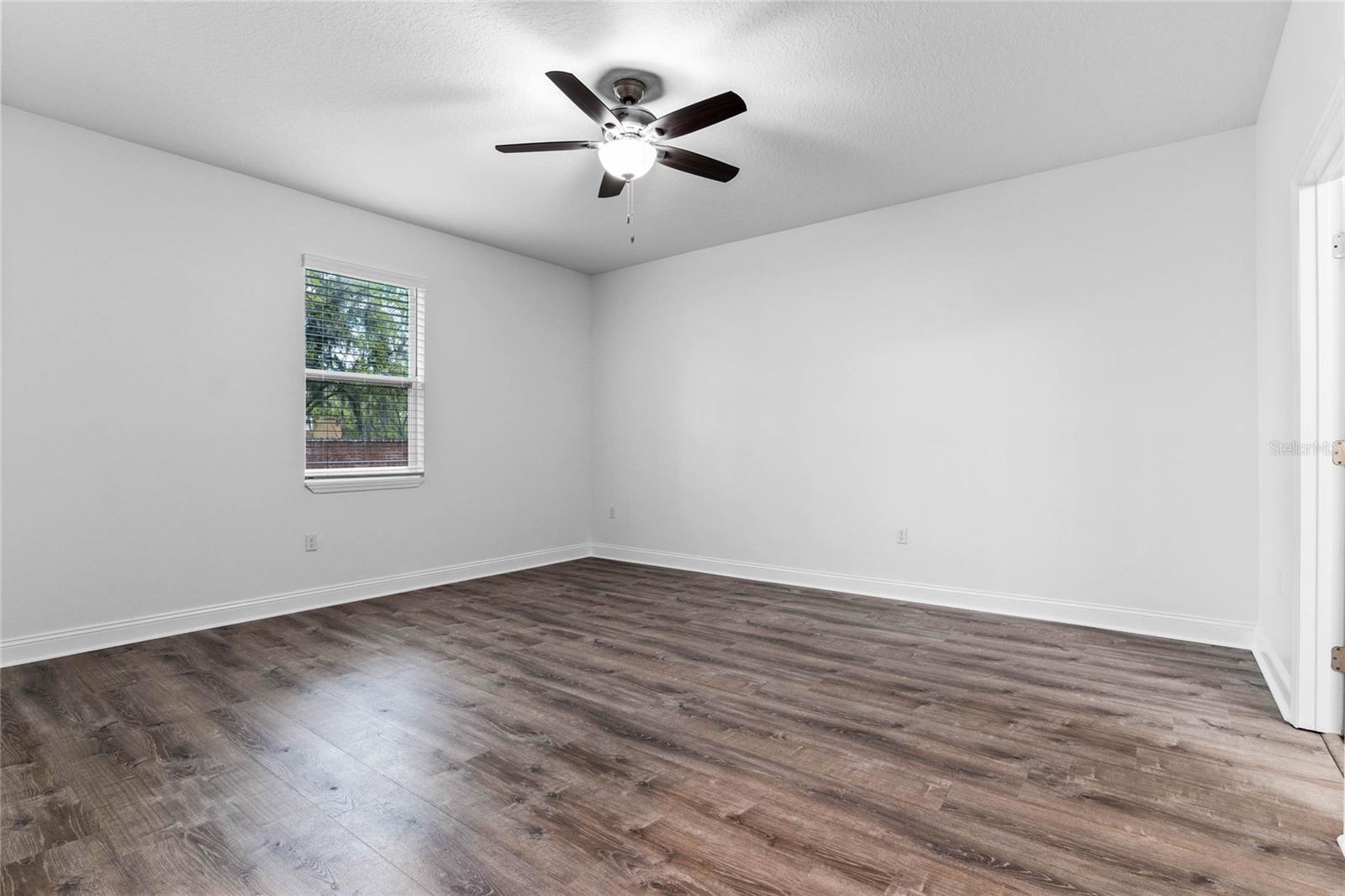 MIRROR LAKE MANOR - Residential Lease