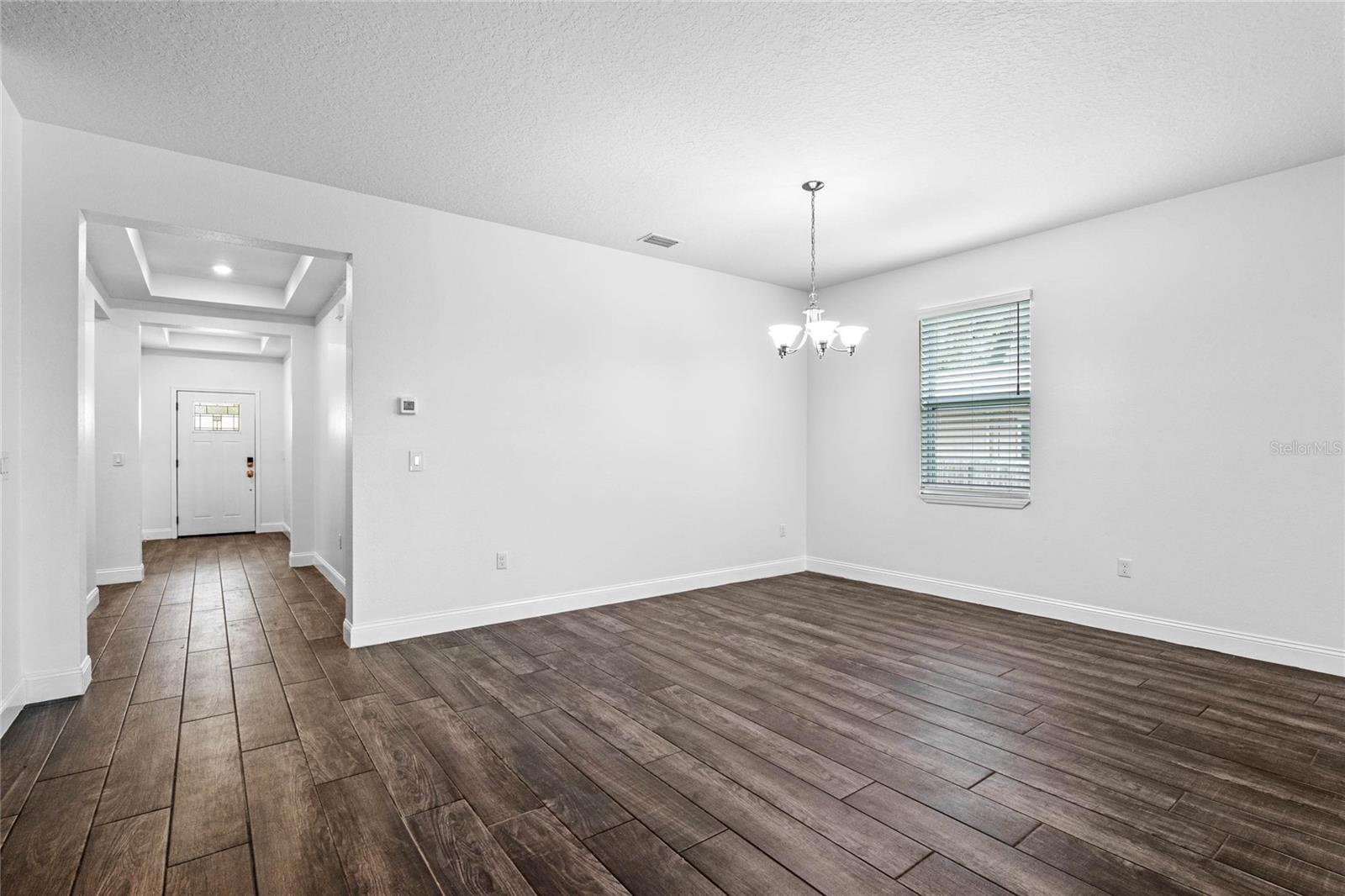 MIRROR LAKE MANOR - Residential Lease
