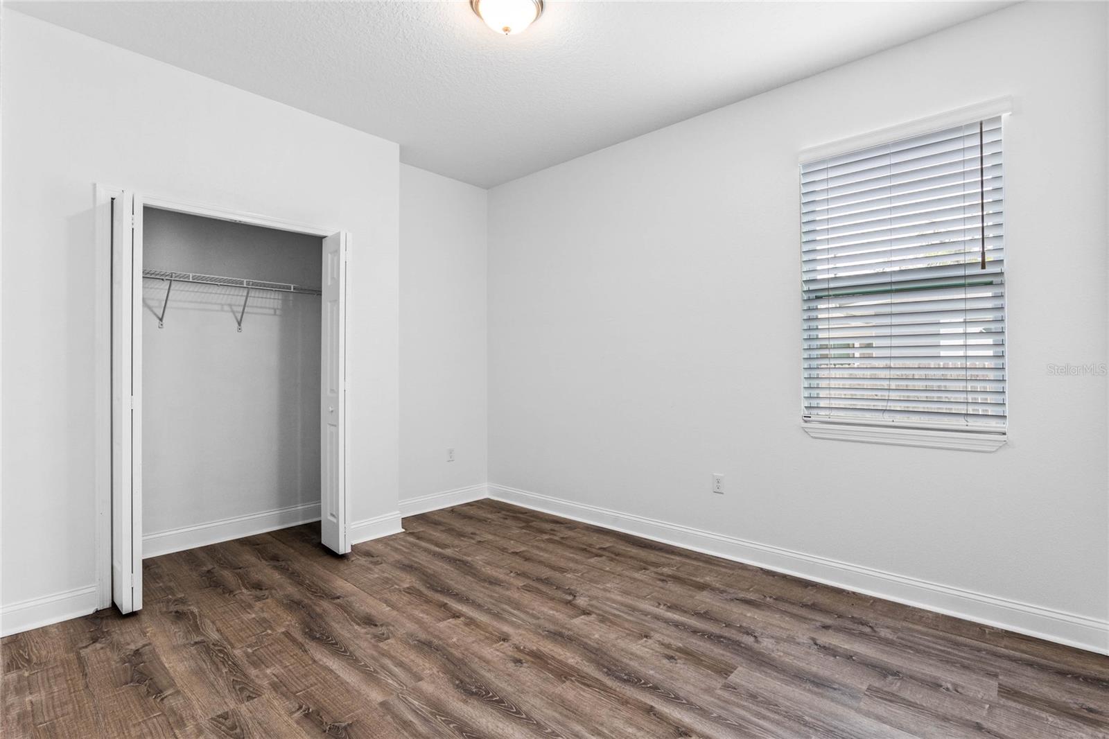 MIRROR LAKE MANOR - Residential Lease
