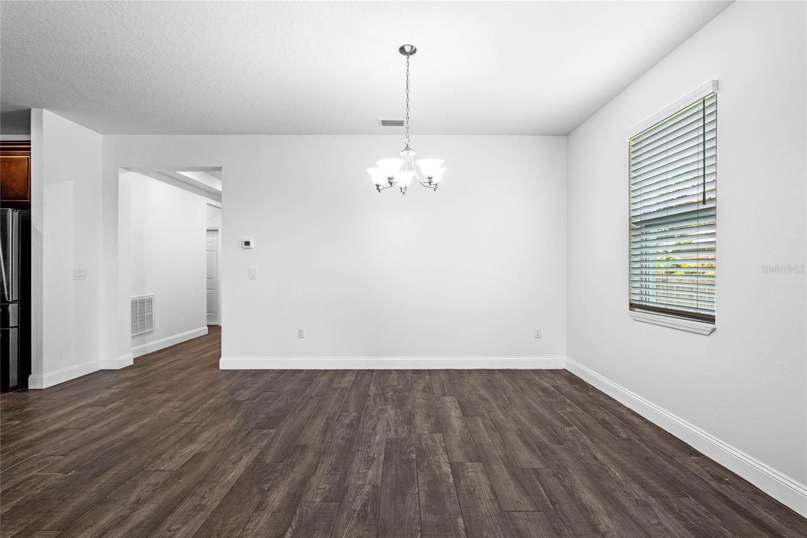 MIRROR LAKE MANOR - Residential Lease
