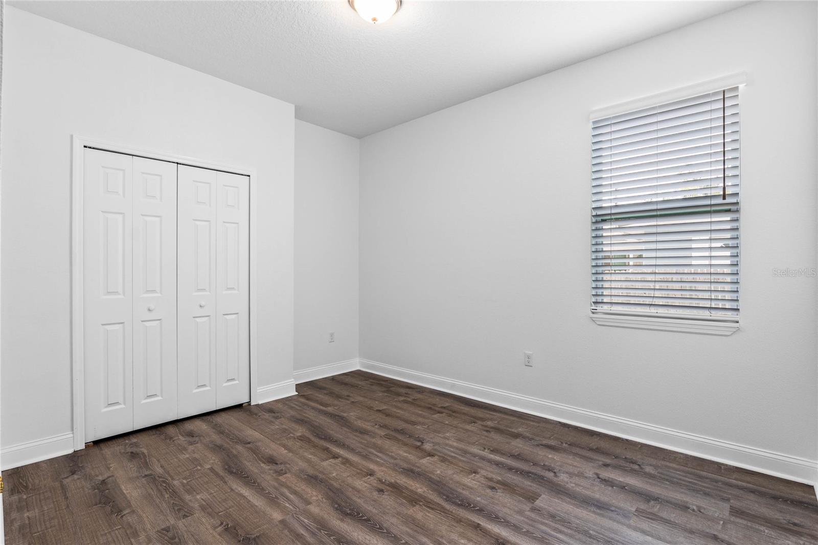 MIRROR LAKE MANOR - Residential Lease