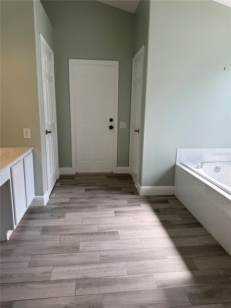 STONEHURST AT STONEFIELD - Residential Lease