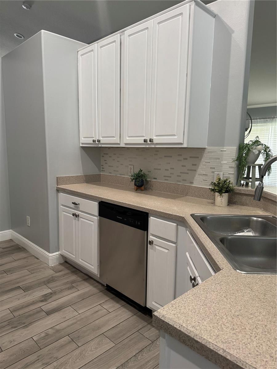 STONEHURST AT STONEFIELD - Residential Lease