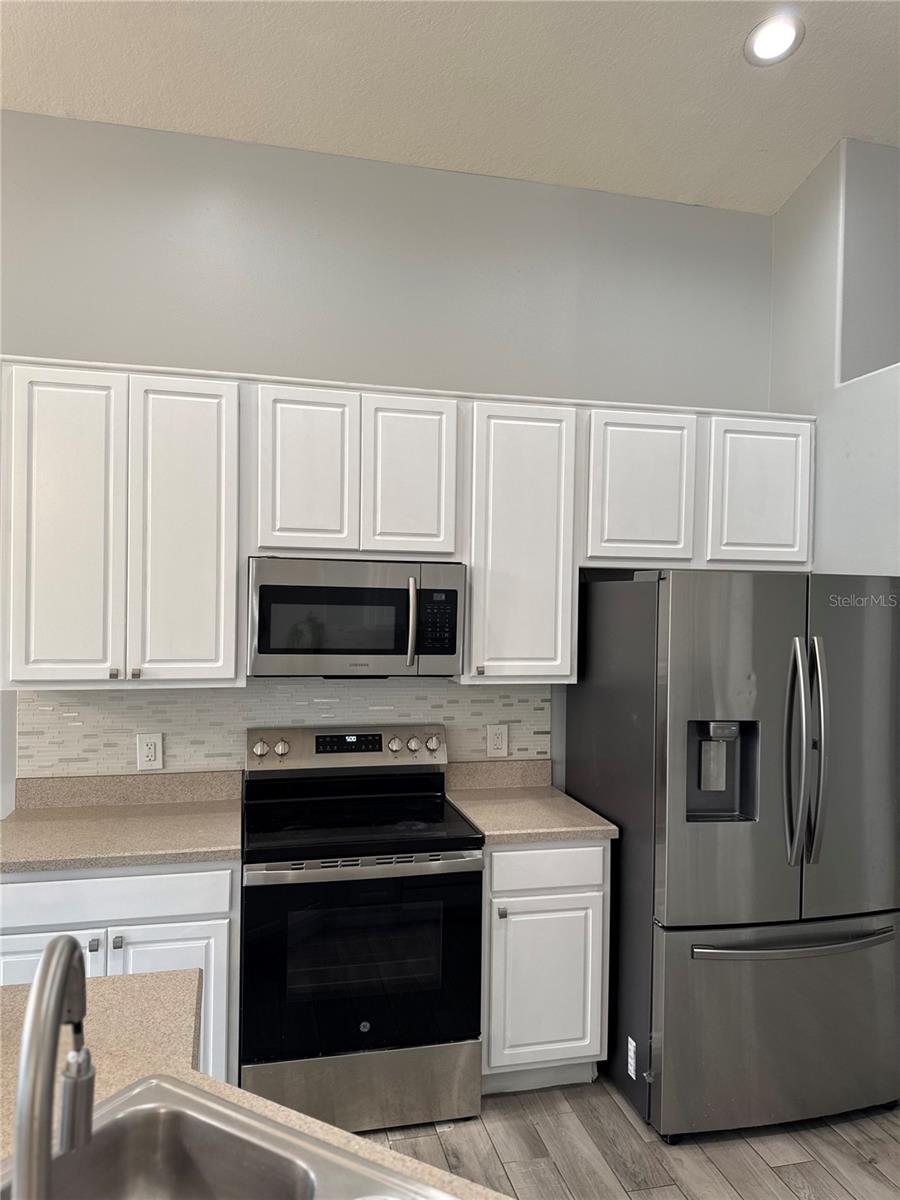 STONEHURST AT STONEFIELD - Residential Lease
