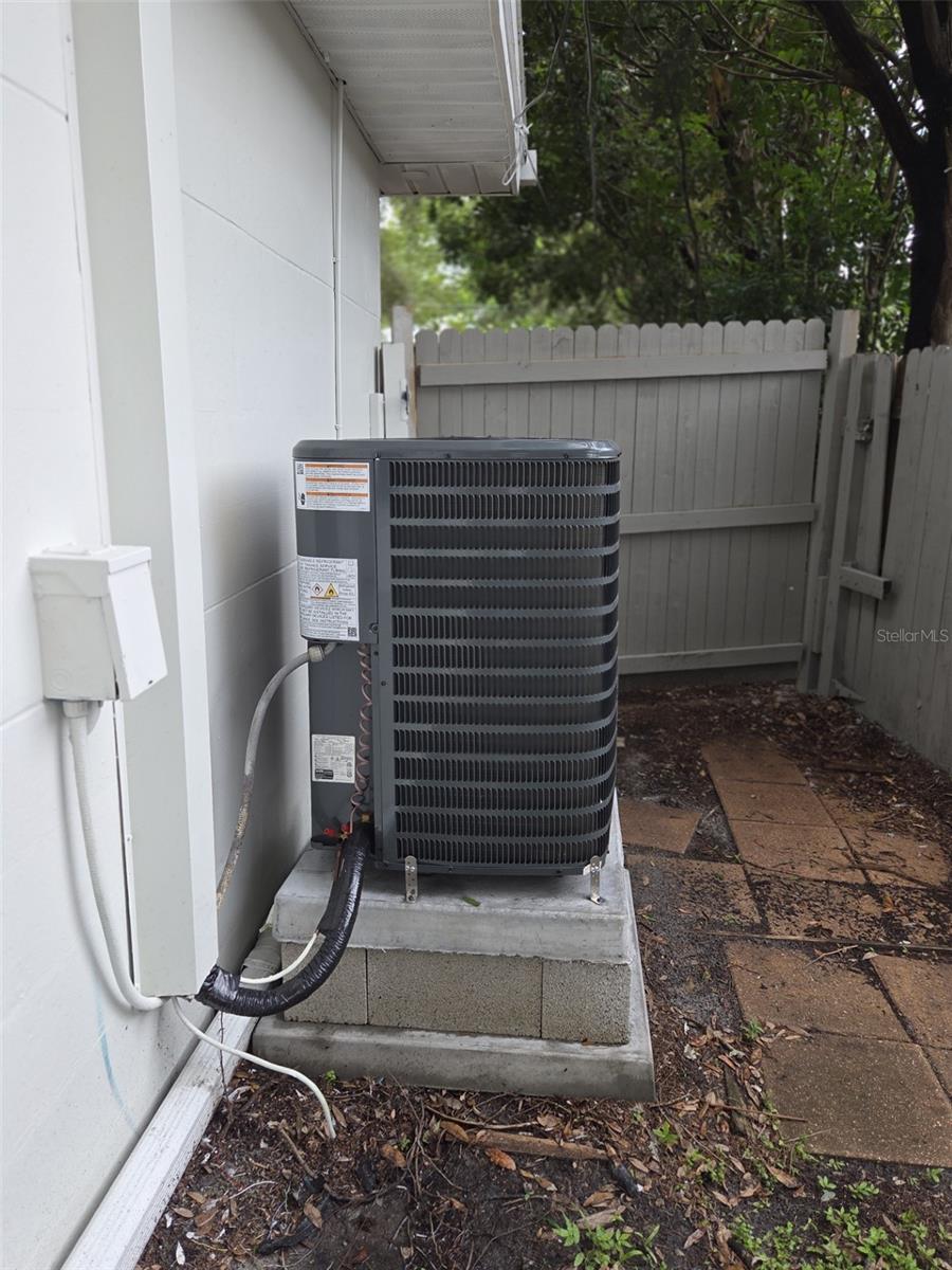 ACREAGE - Residential