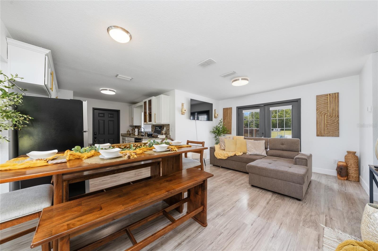 SILVER RANCHES ESTATE - Residential