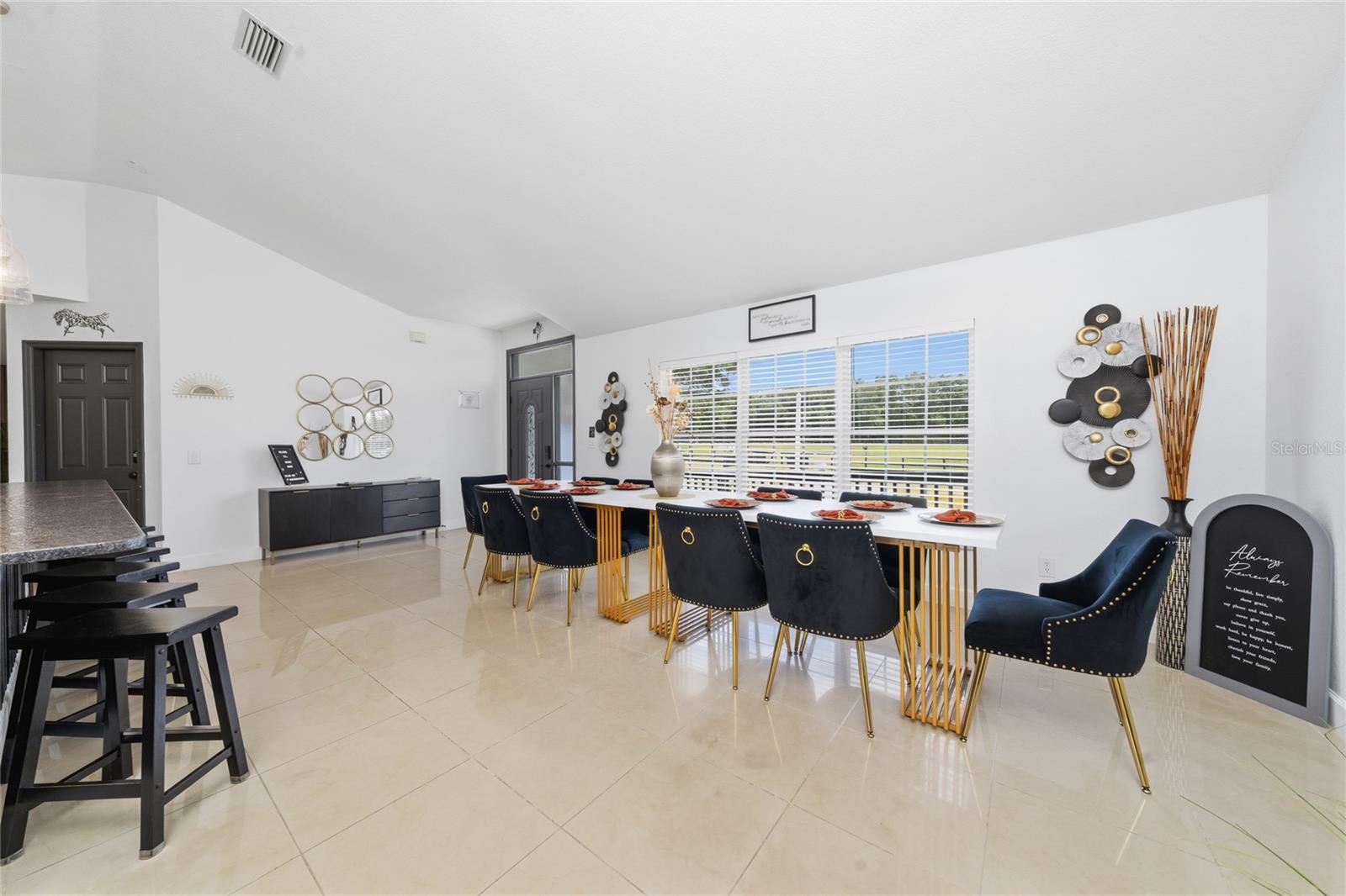 SILVER RANCHES ESTATE - Residential