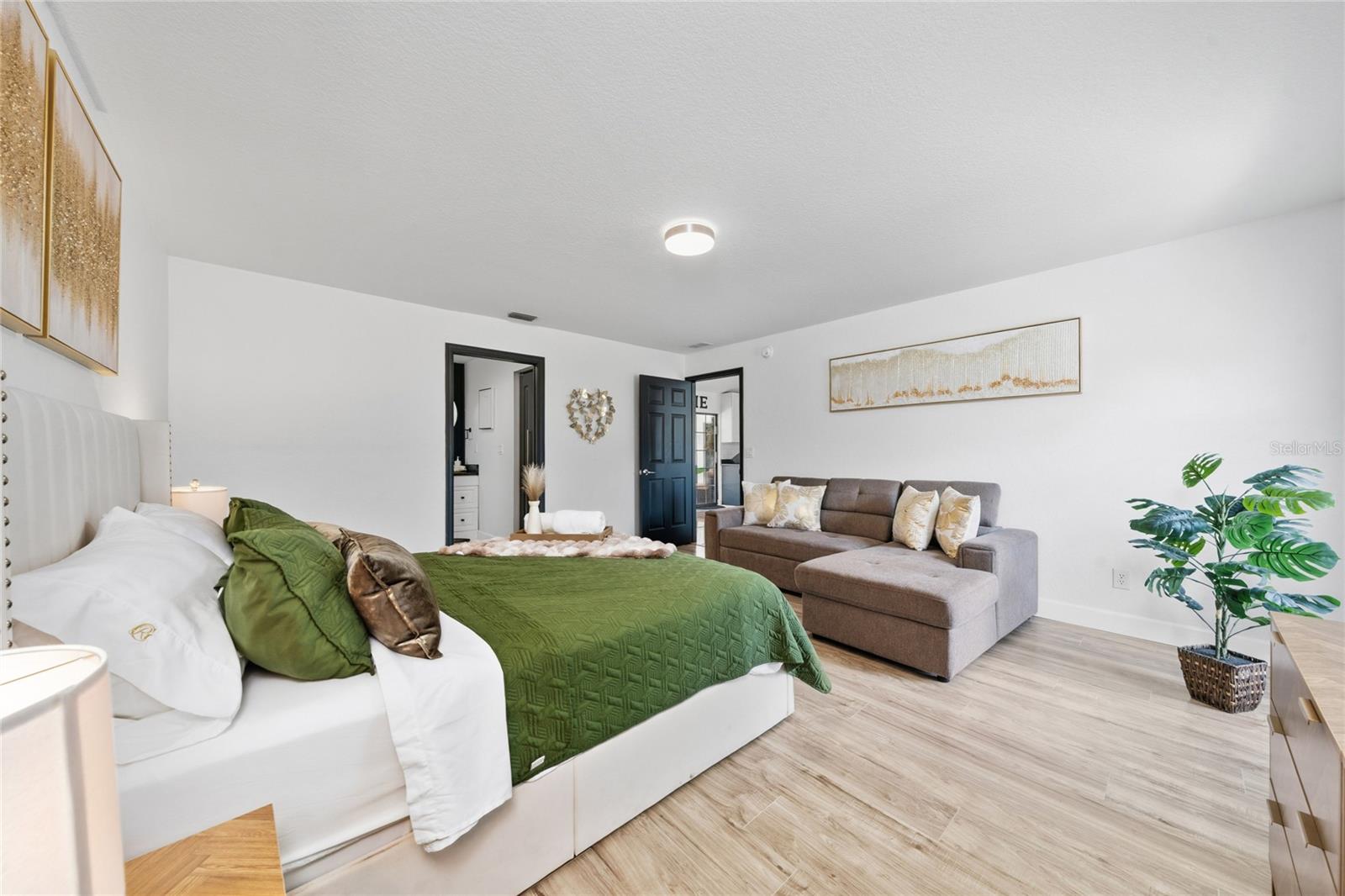 SILVER RANCHES ESTATE - Residential