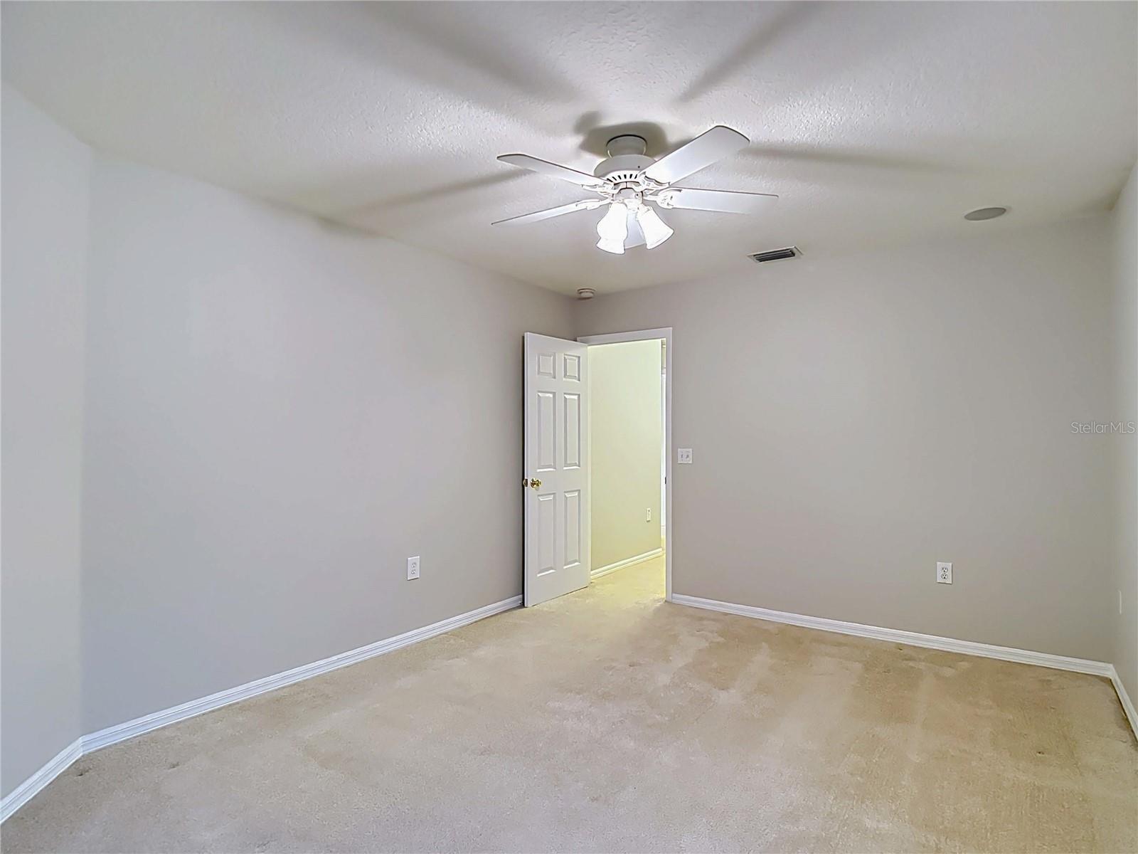 MEADOW POINTE - Residential