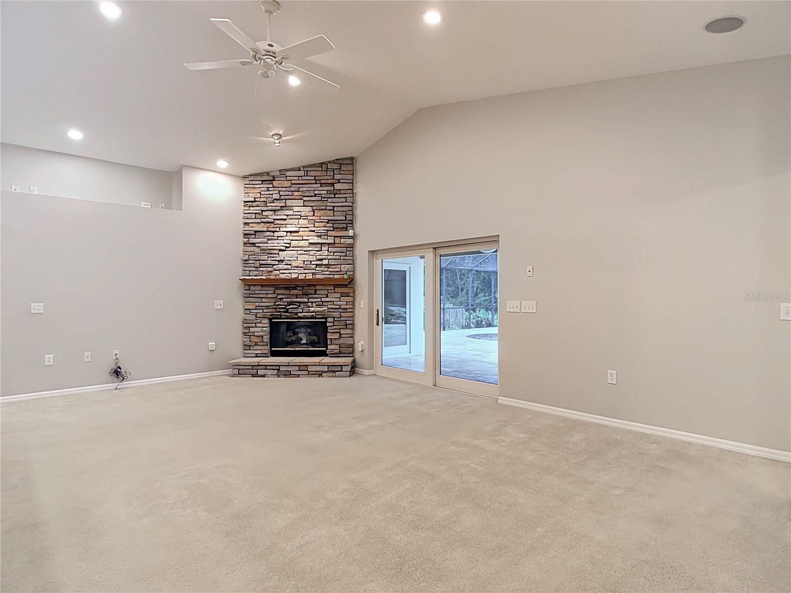 MEADOW POINTE - Residential