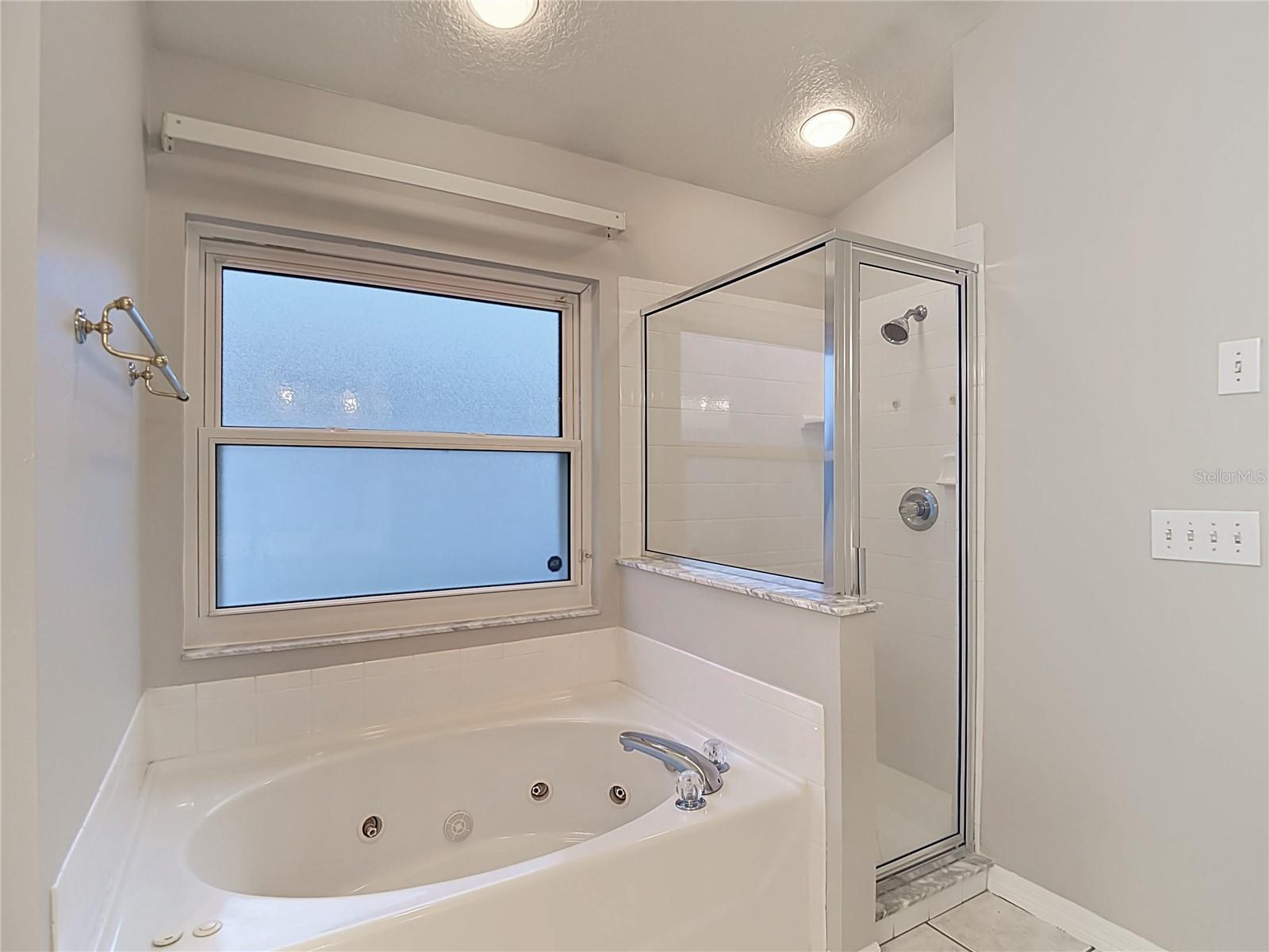 MEADOW POINTE - Residential