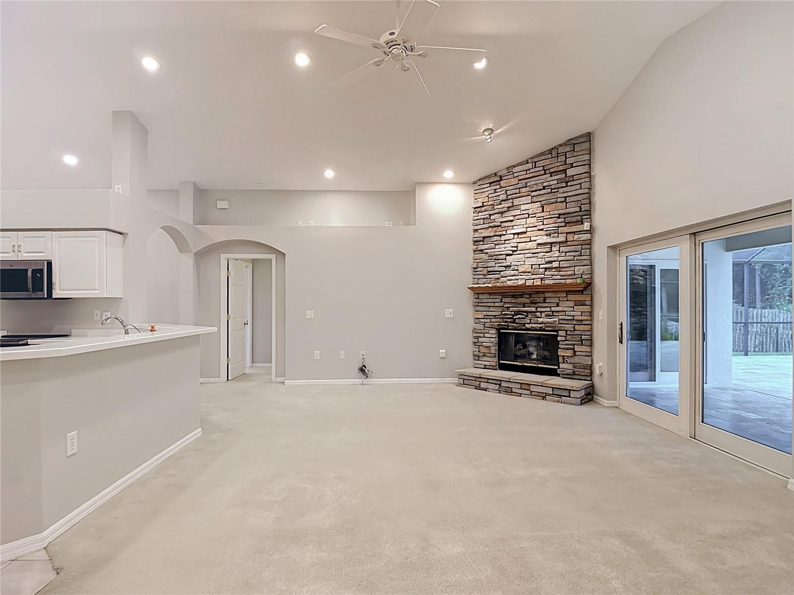 MEADOW POINTE - Residential