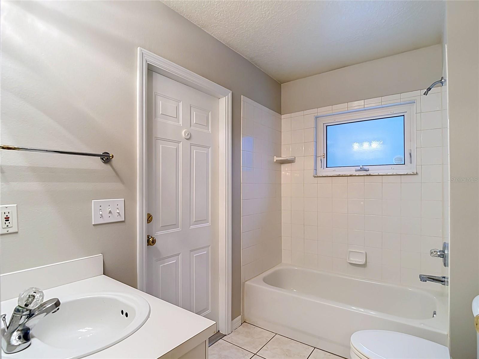 MEADOW POINTE - Residential