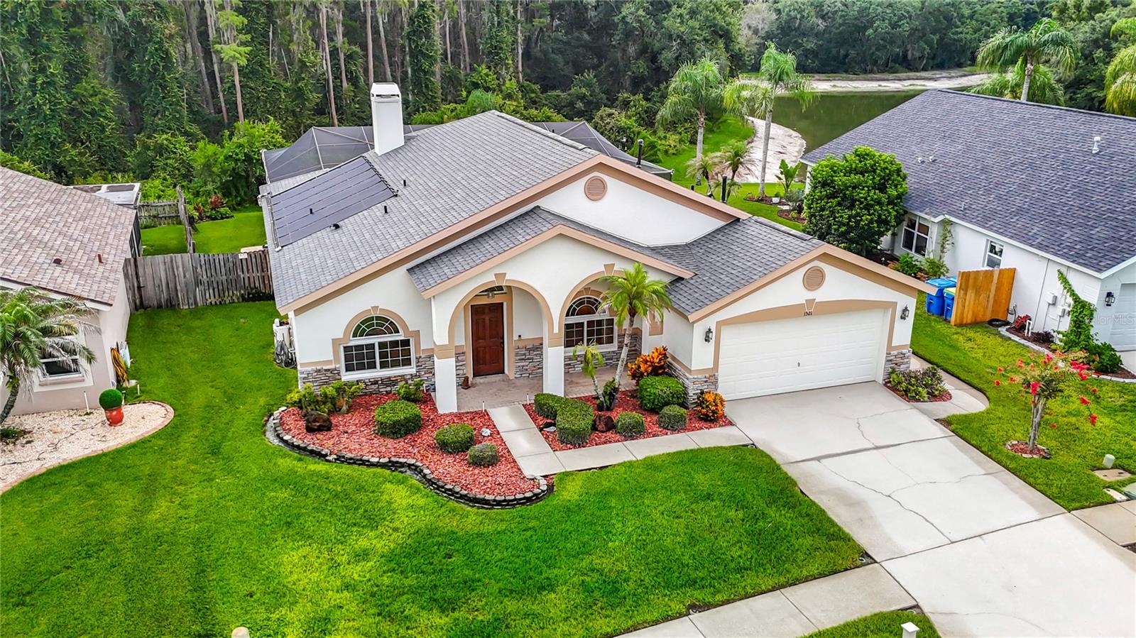 MEADOW POINTE - Residential