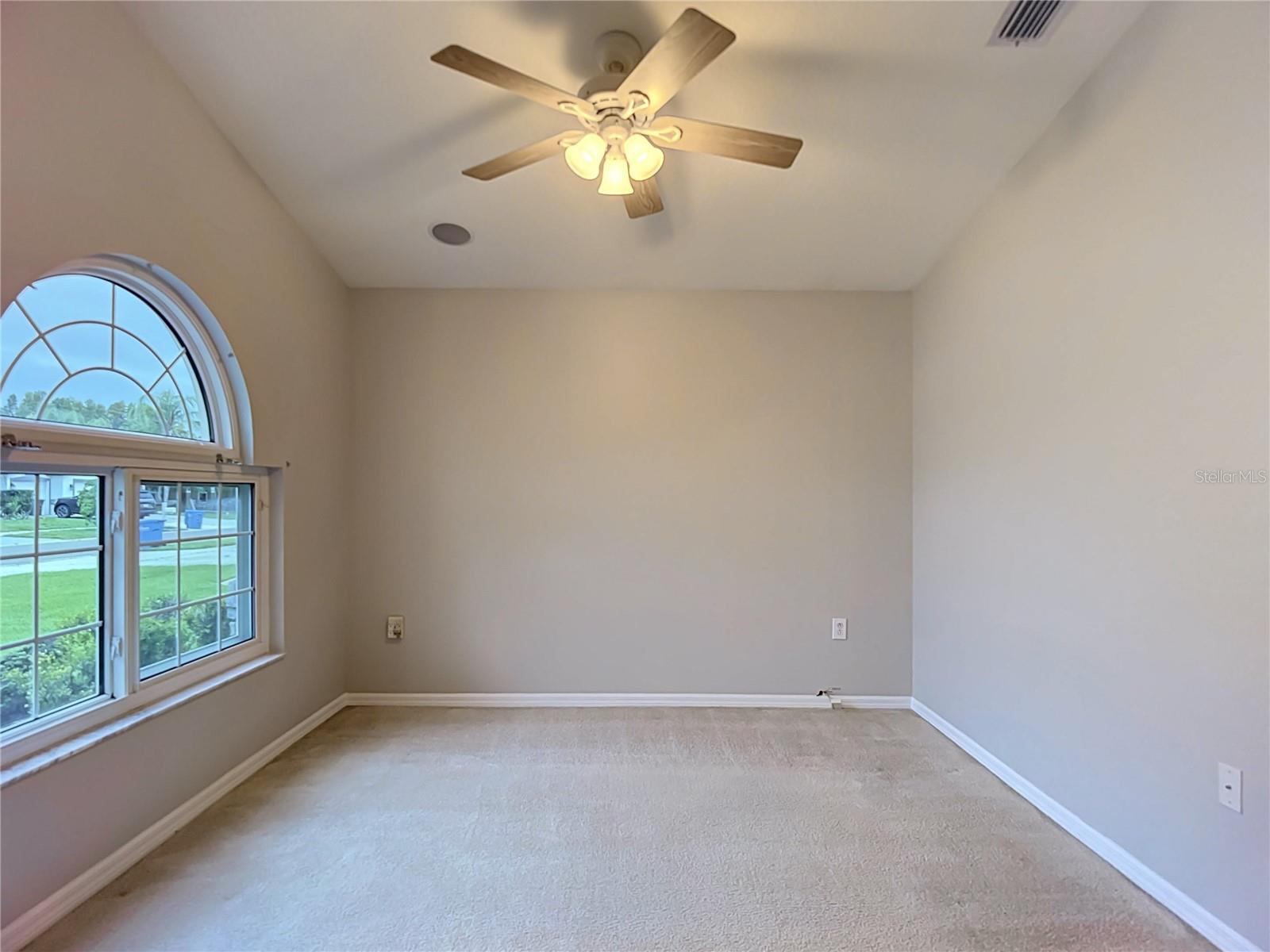 MEADOW POINTE - Residential