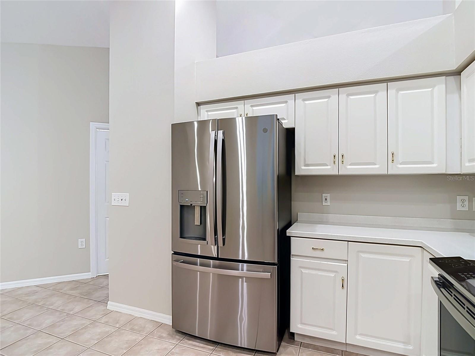 MEADOW POINTE - Residential