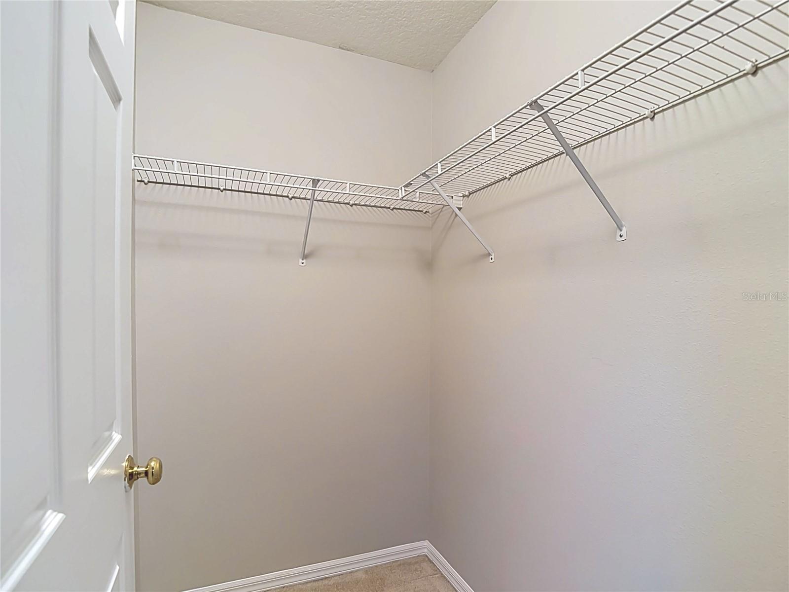 MEADOW POINTE - Residential