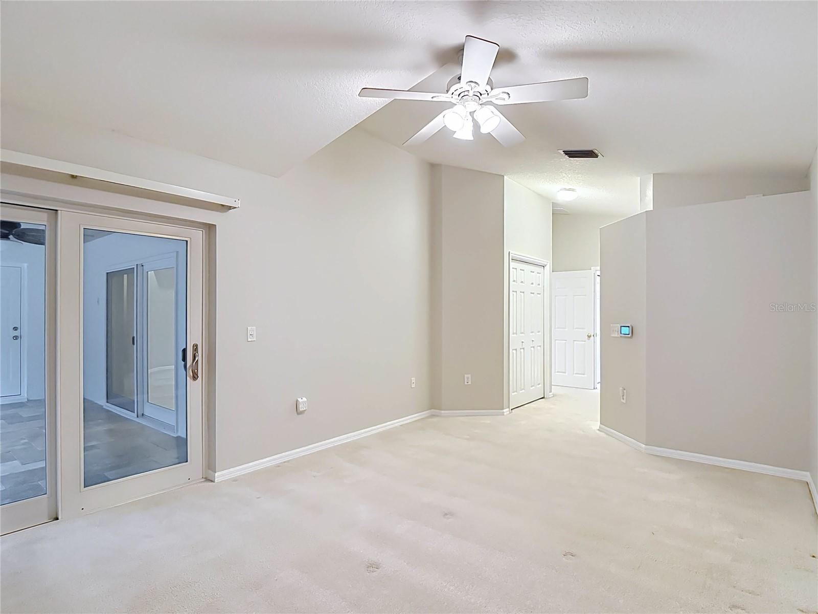 MEADOW POINTE - Residential