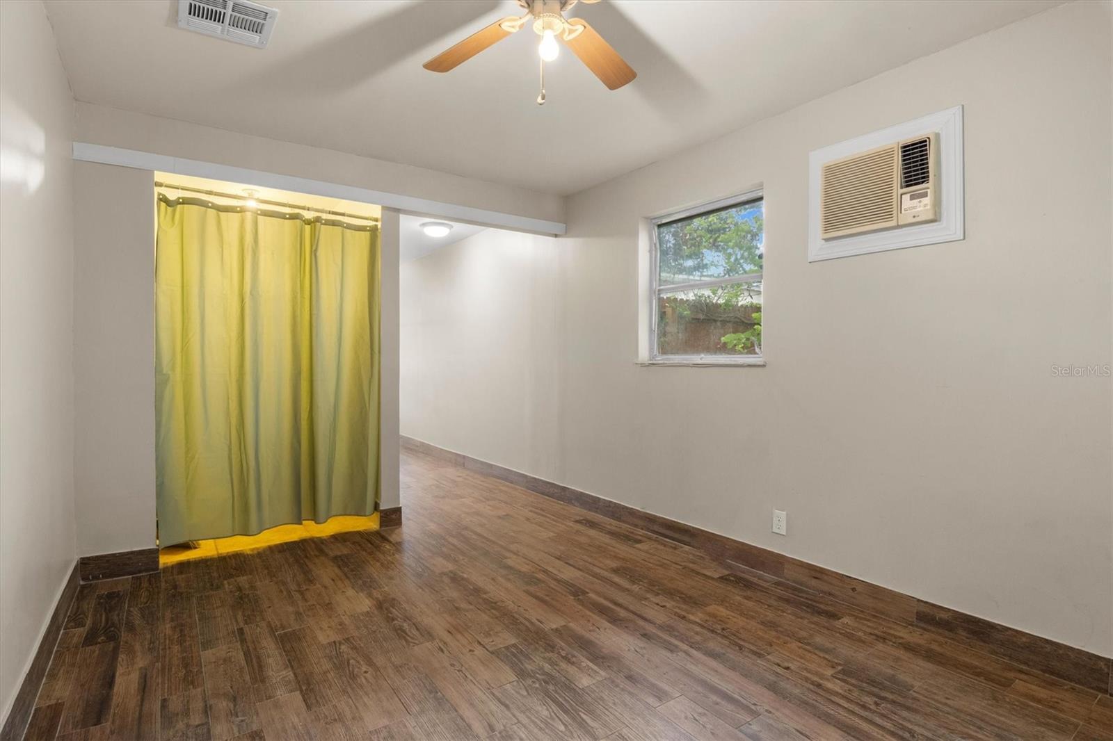 FAIRLAWN PARK UNITS 4 & 5 - Residential