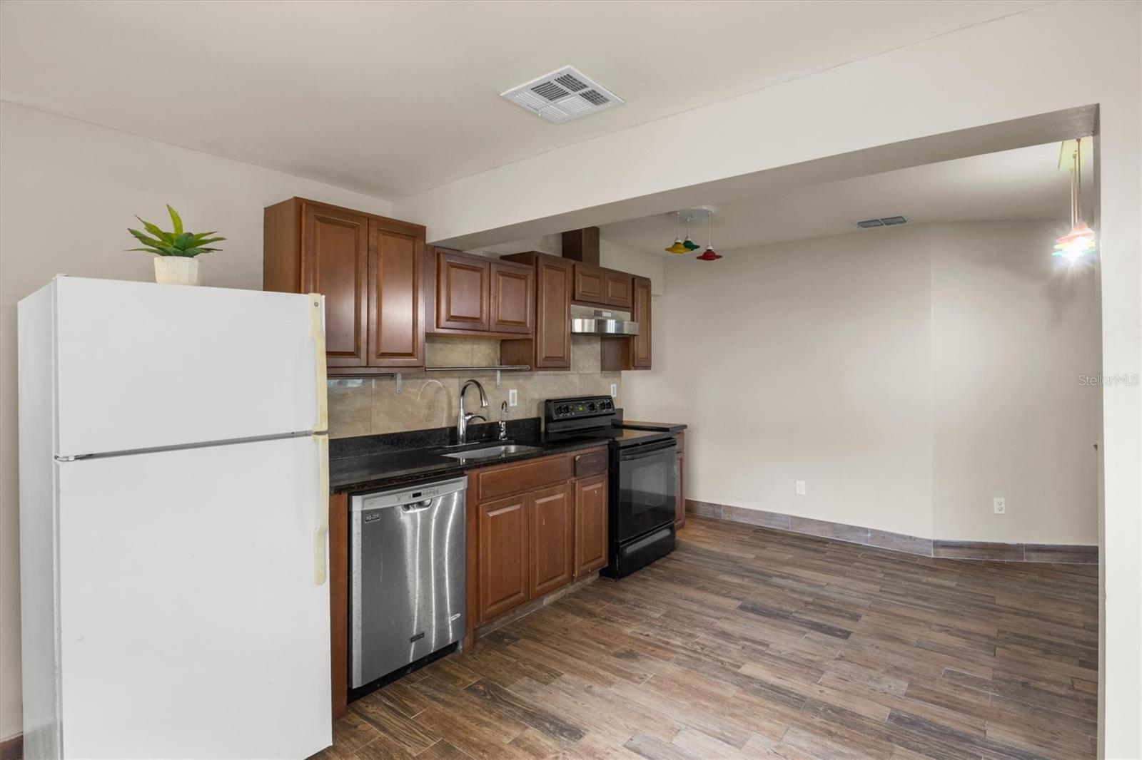 FAIRLAWN PARK UNITS 4 & 5 - Residential