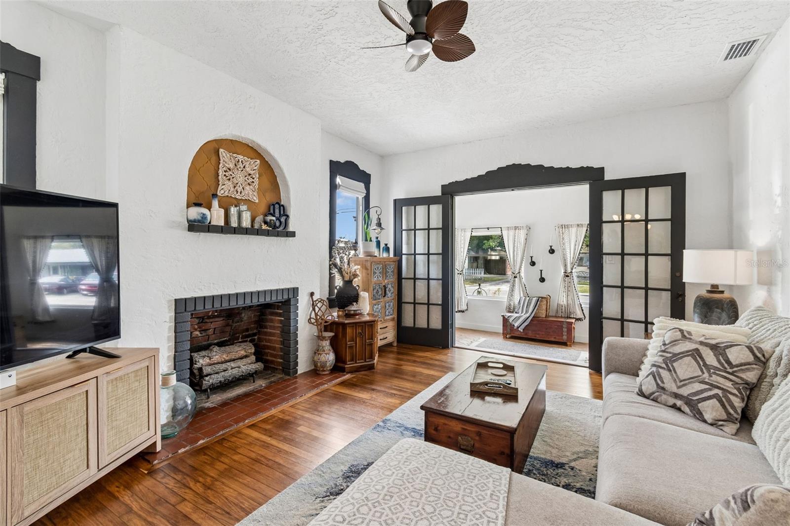 PELHAM MANOR 1 - Residential