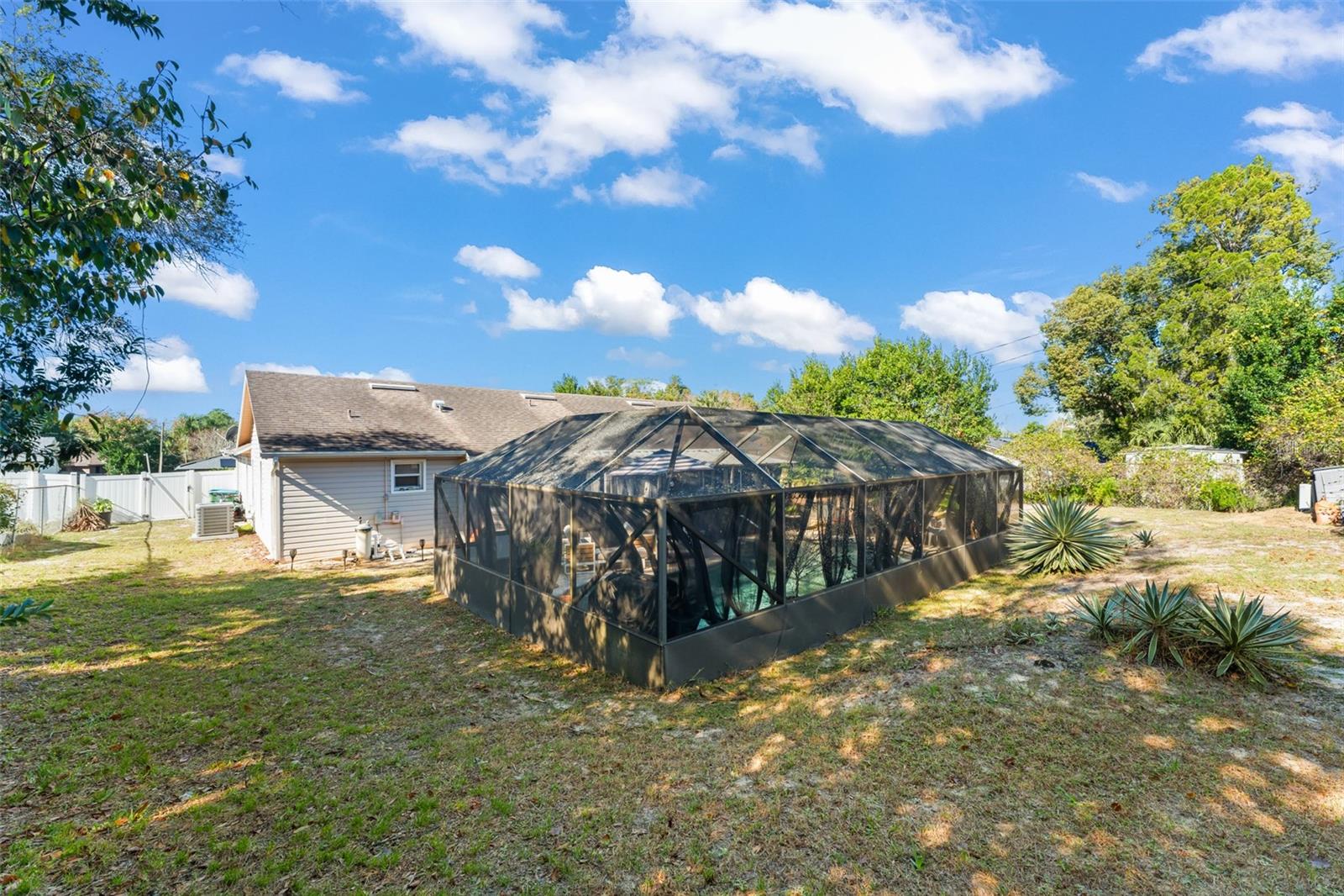 DELTONA LAKES UNIT 66 - Residential