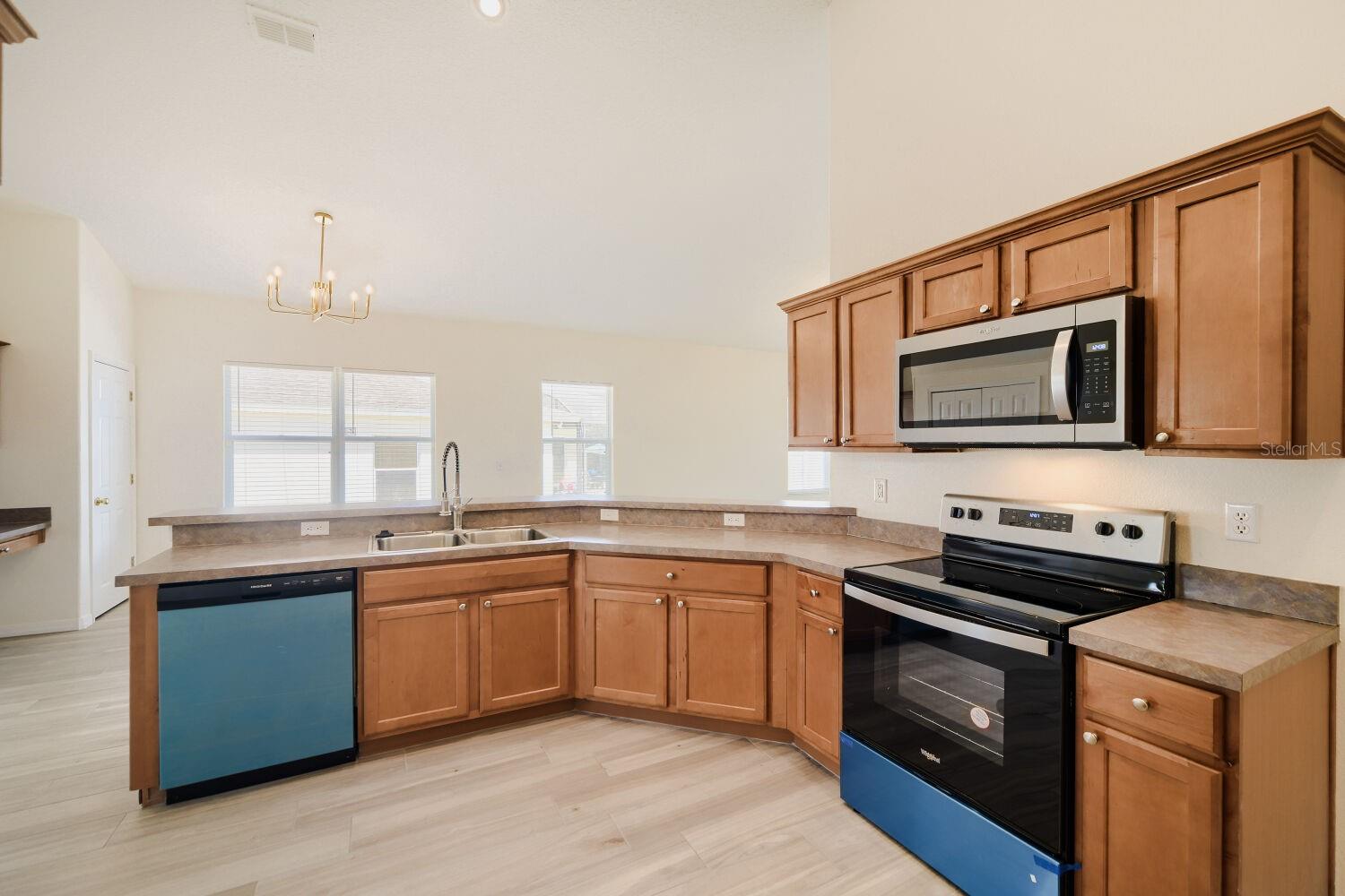 VILLAGE/TUSCAN RDG - Residential