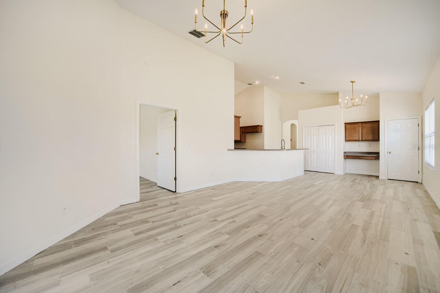 VILLAGE/TUSCAN RDG - Residential