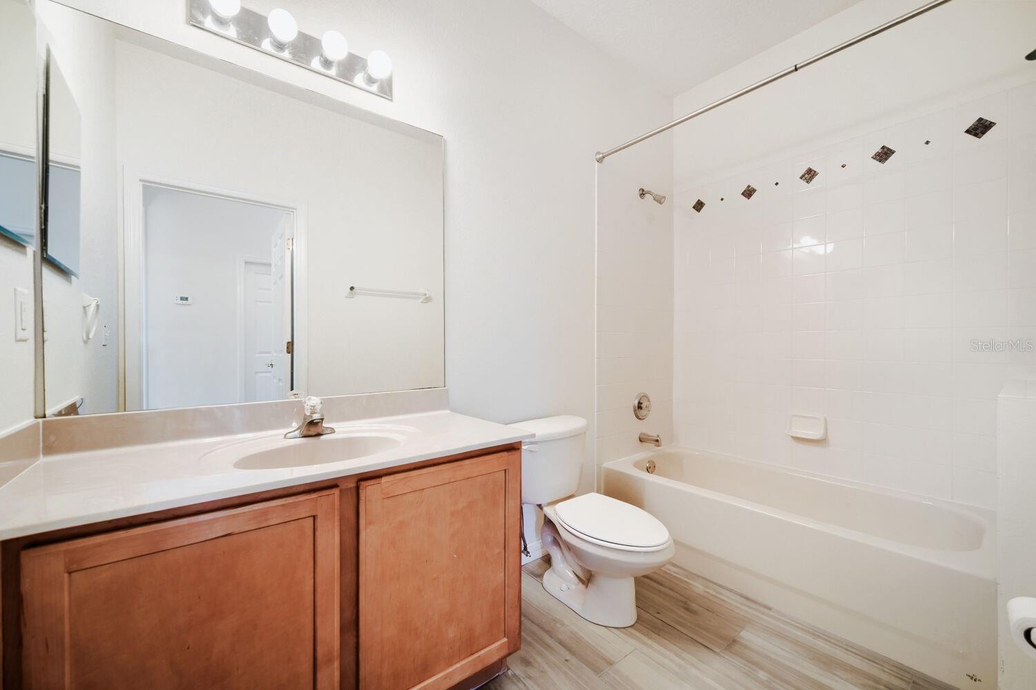 VILLAGE/TUSCAN RDG - Residential