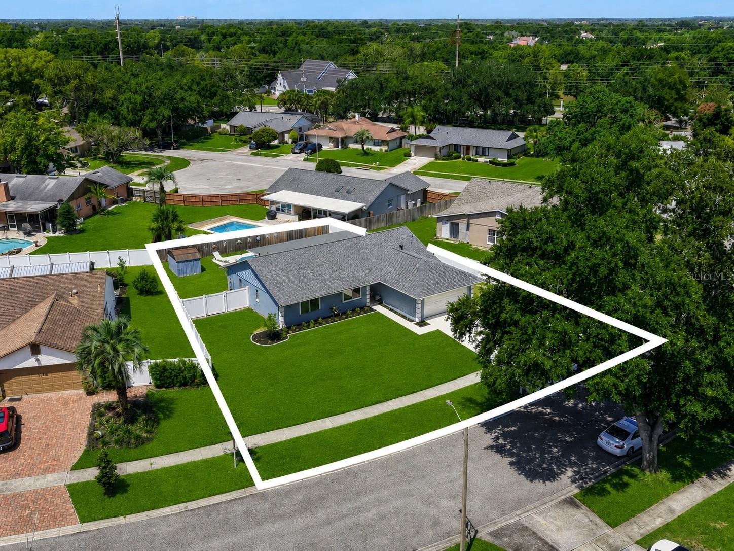 CLUBHOUSE ESTATES - Residential