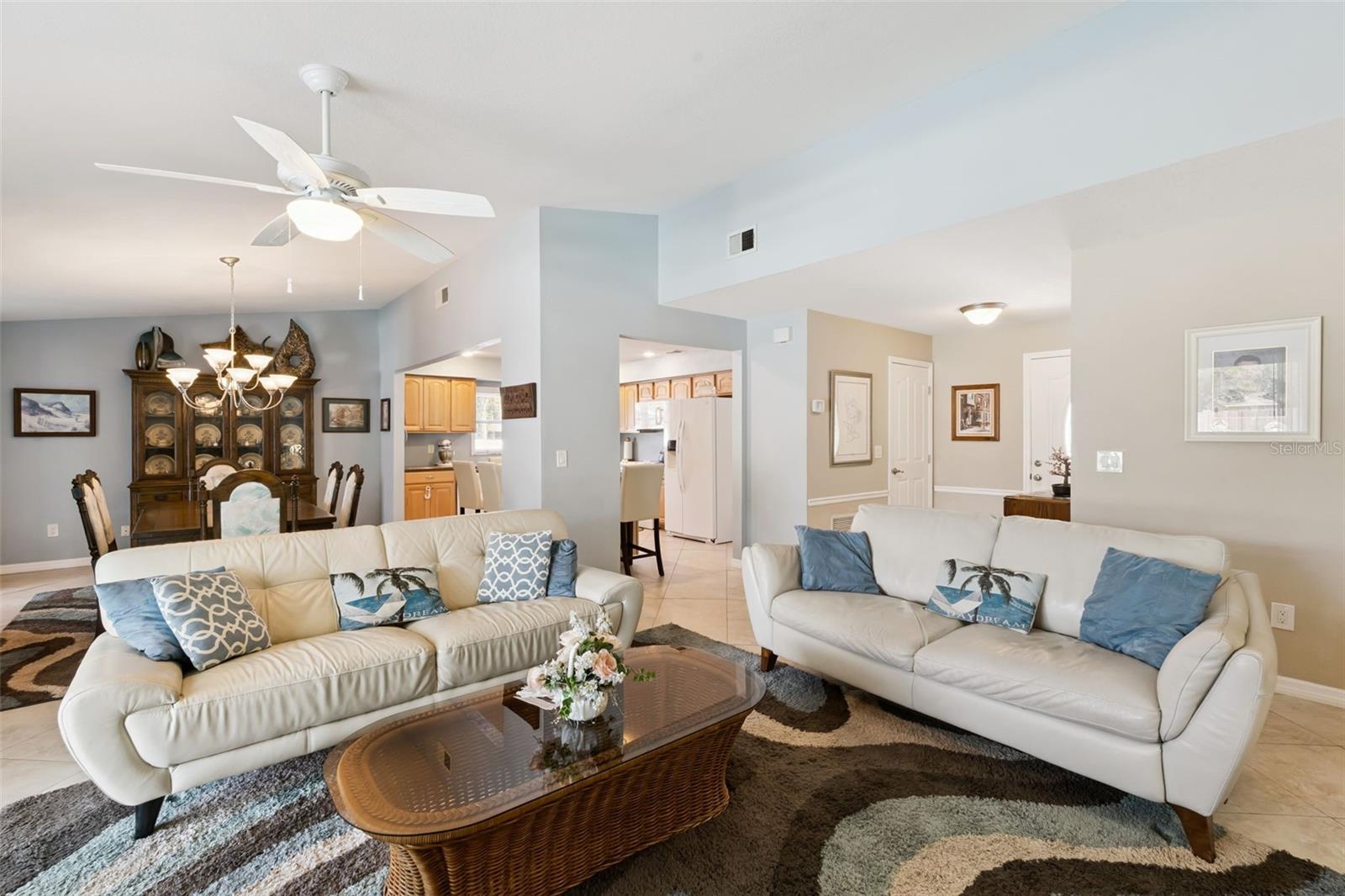 CLUBHOUSE ESTATES - Residential