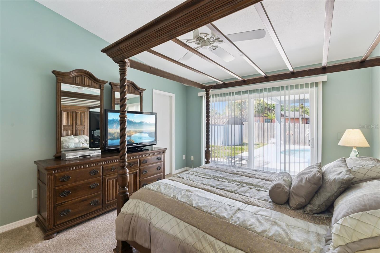CLUBHOUSE ESTATES - Residential
