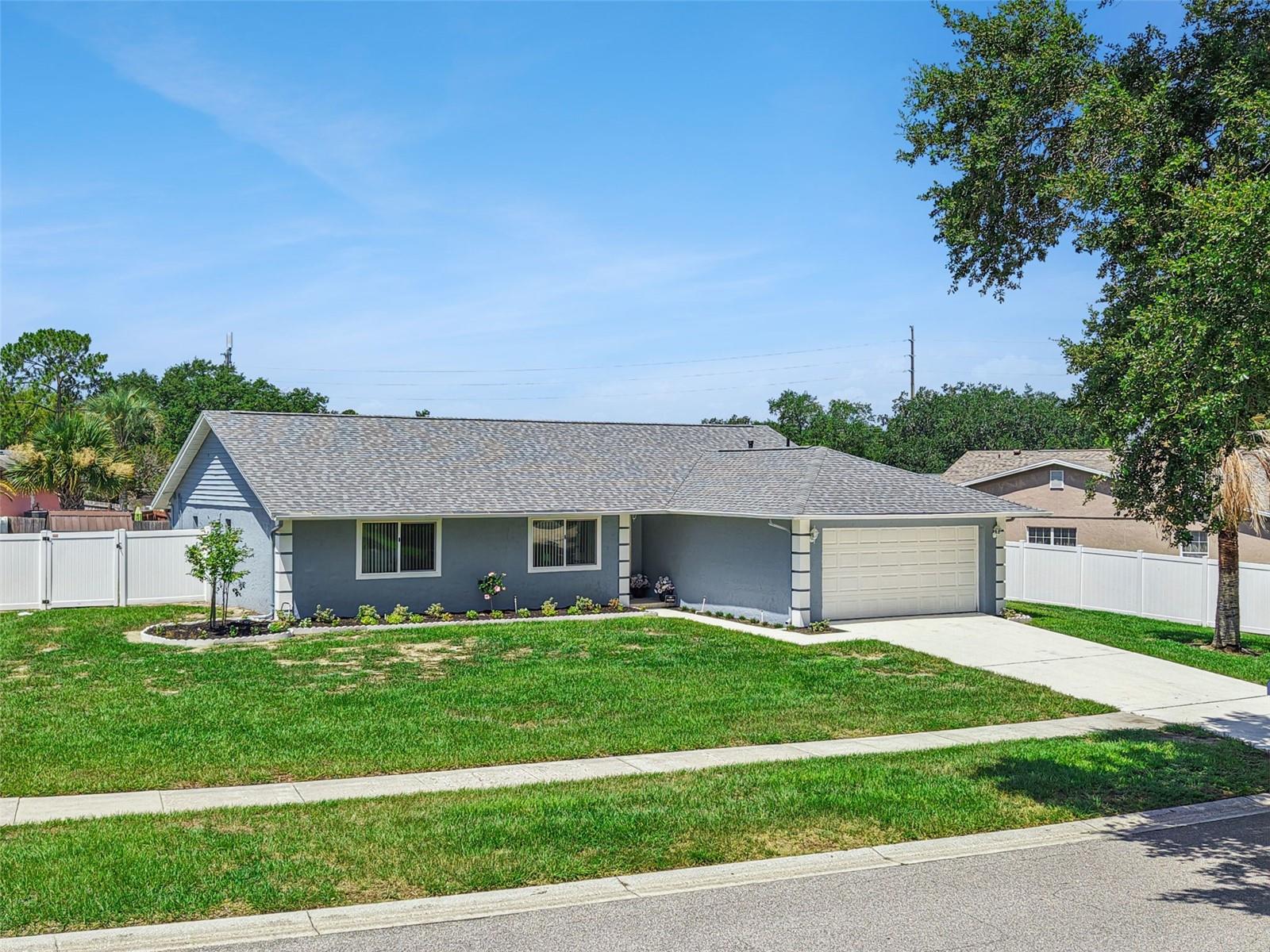 CLUBHOUSE ESTATES - Residential