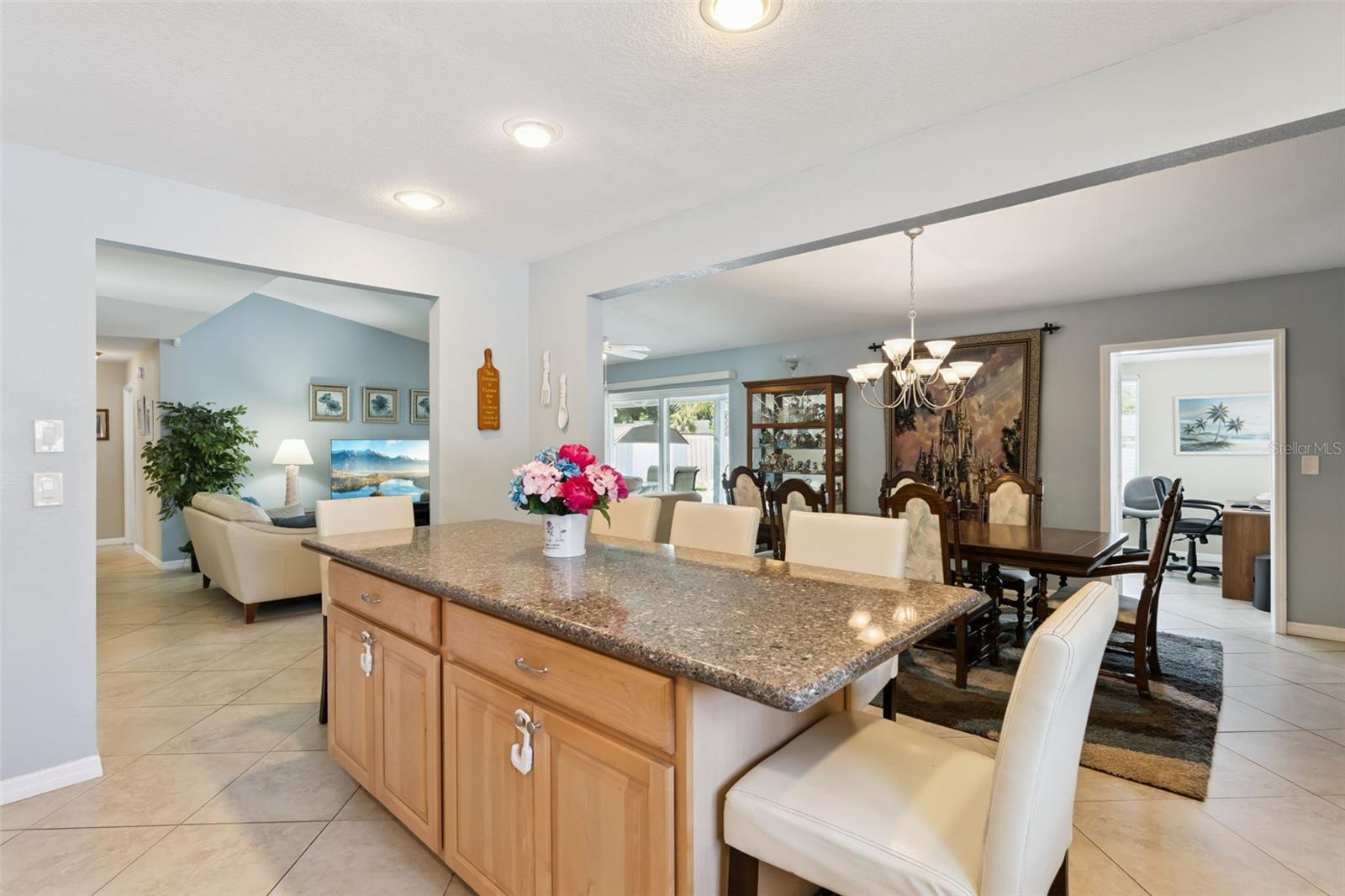 CLUBHOUSE ESTATES - Residential