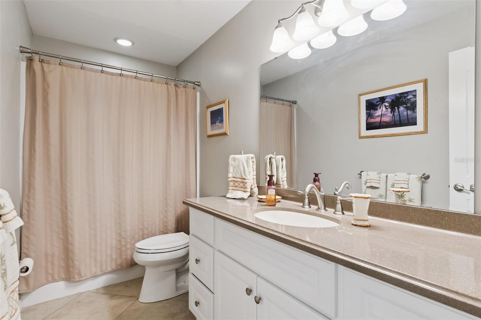 CLUBHOUSE ESTATES - Residential